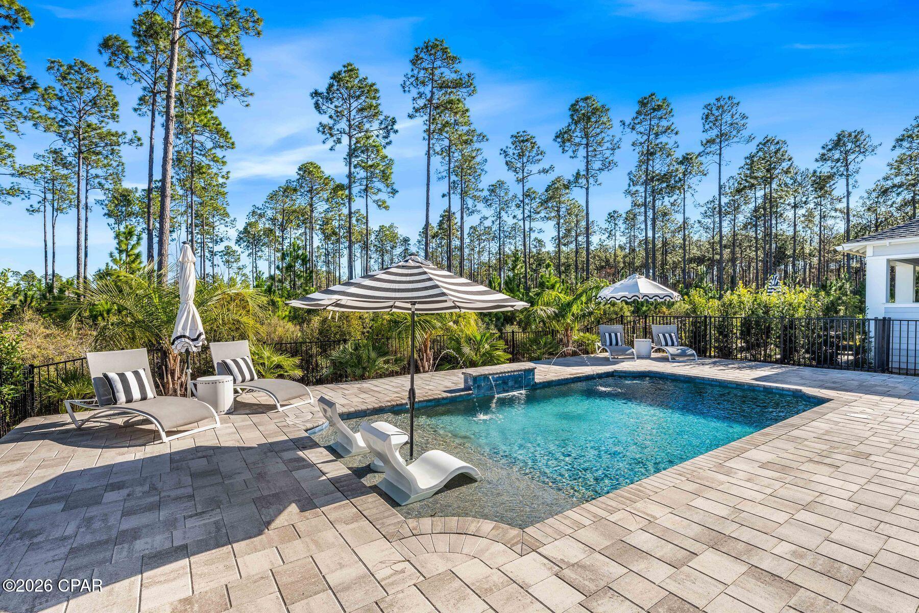 Image 19 For 246 Naturewalk Boulevard