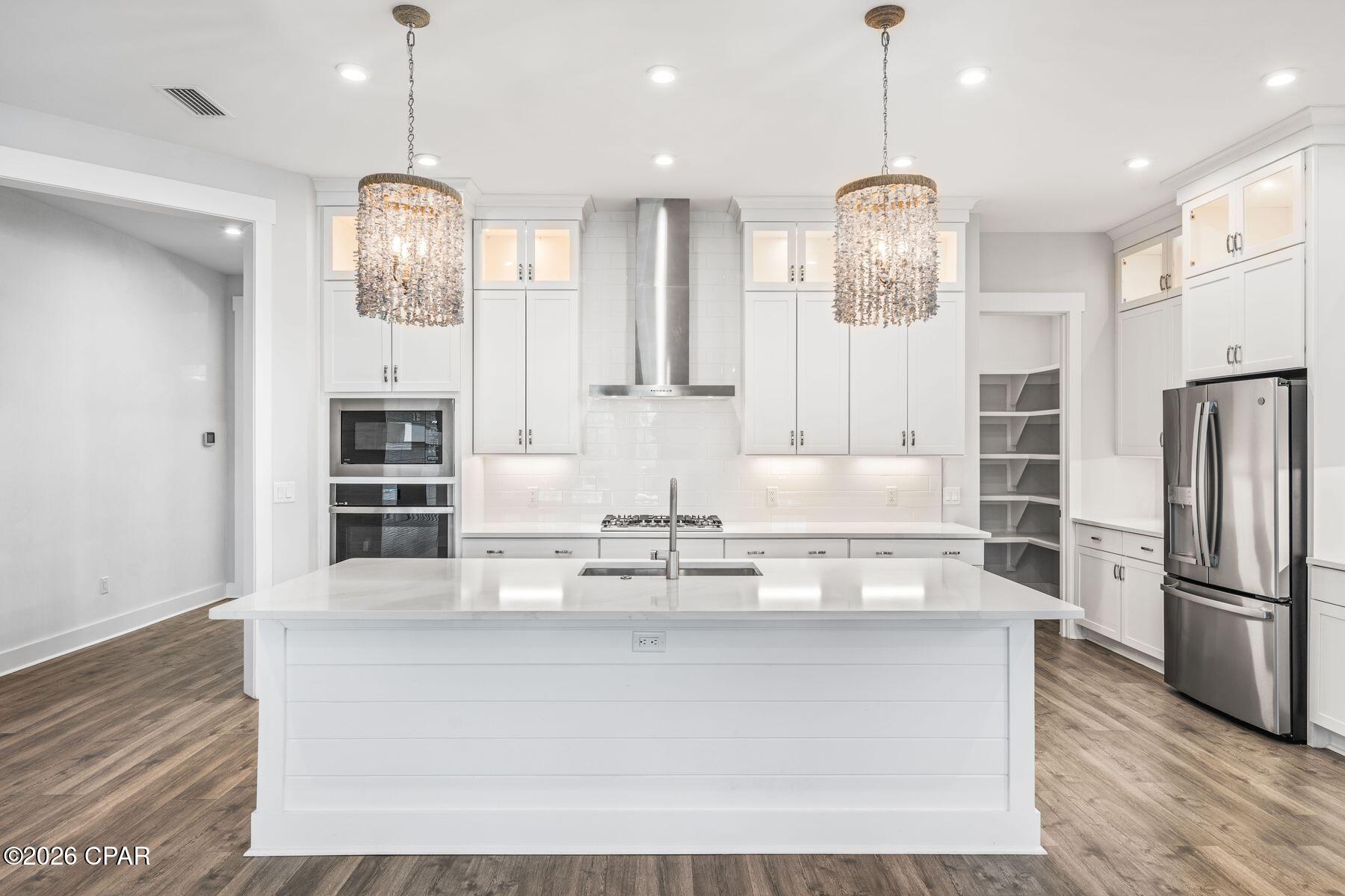 Image 4 For 246 Naturewalk Boulevard