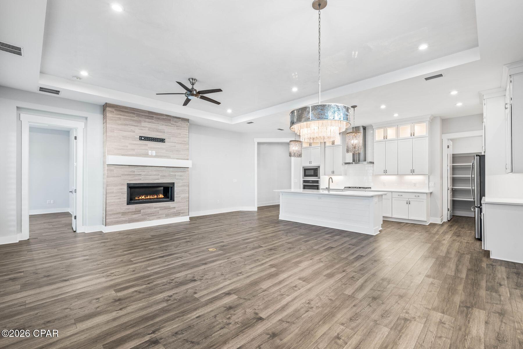 Image 8 For 246 Naturewalk Boulevard