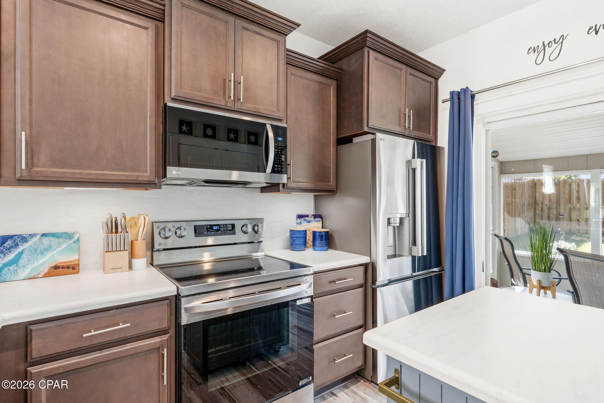 Image 17 For 153 Escanaba Avenue