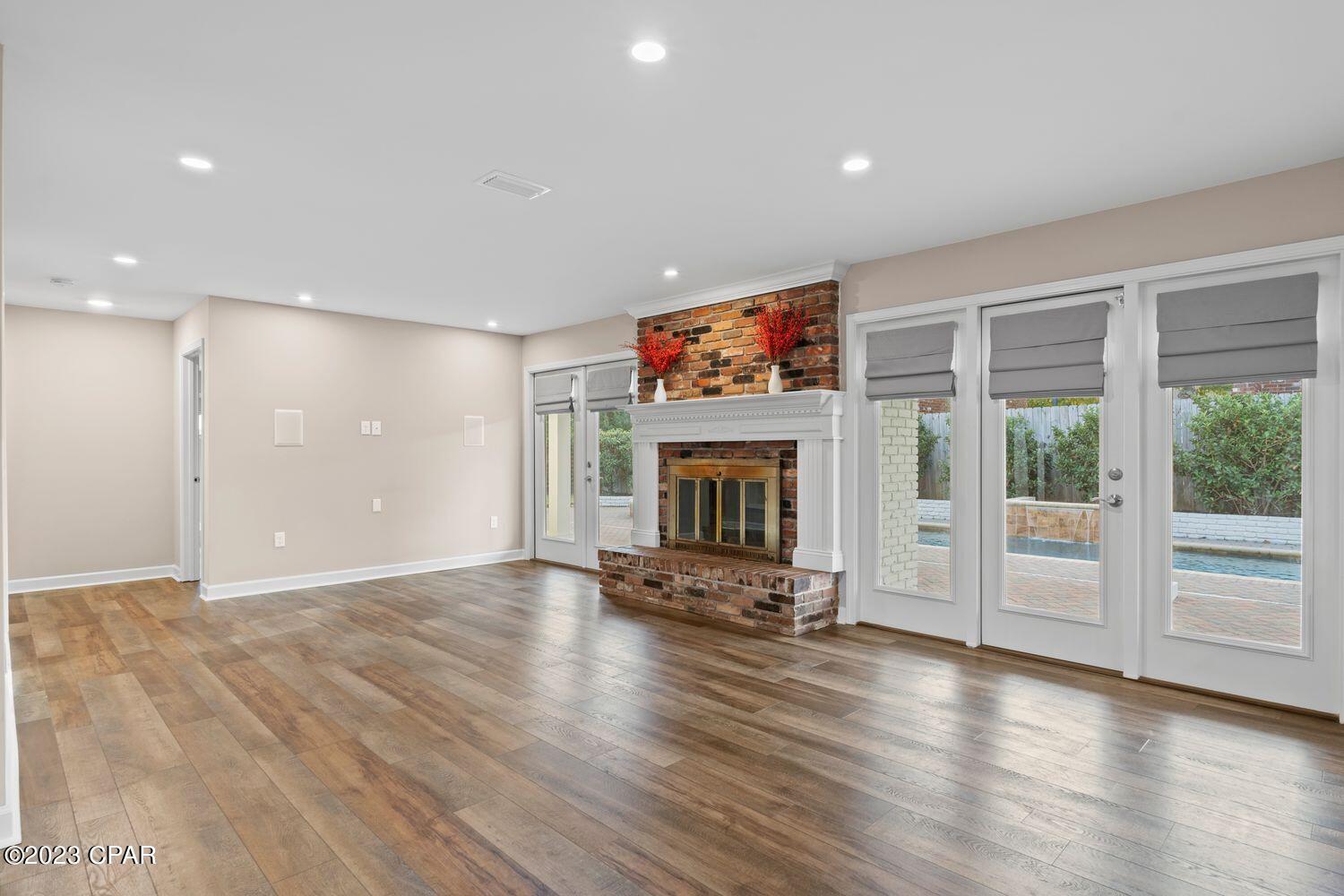 Image 15 For 200 Hollis Avenue