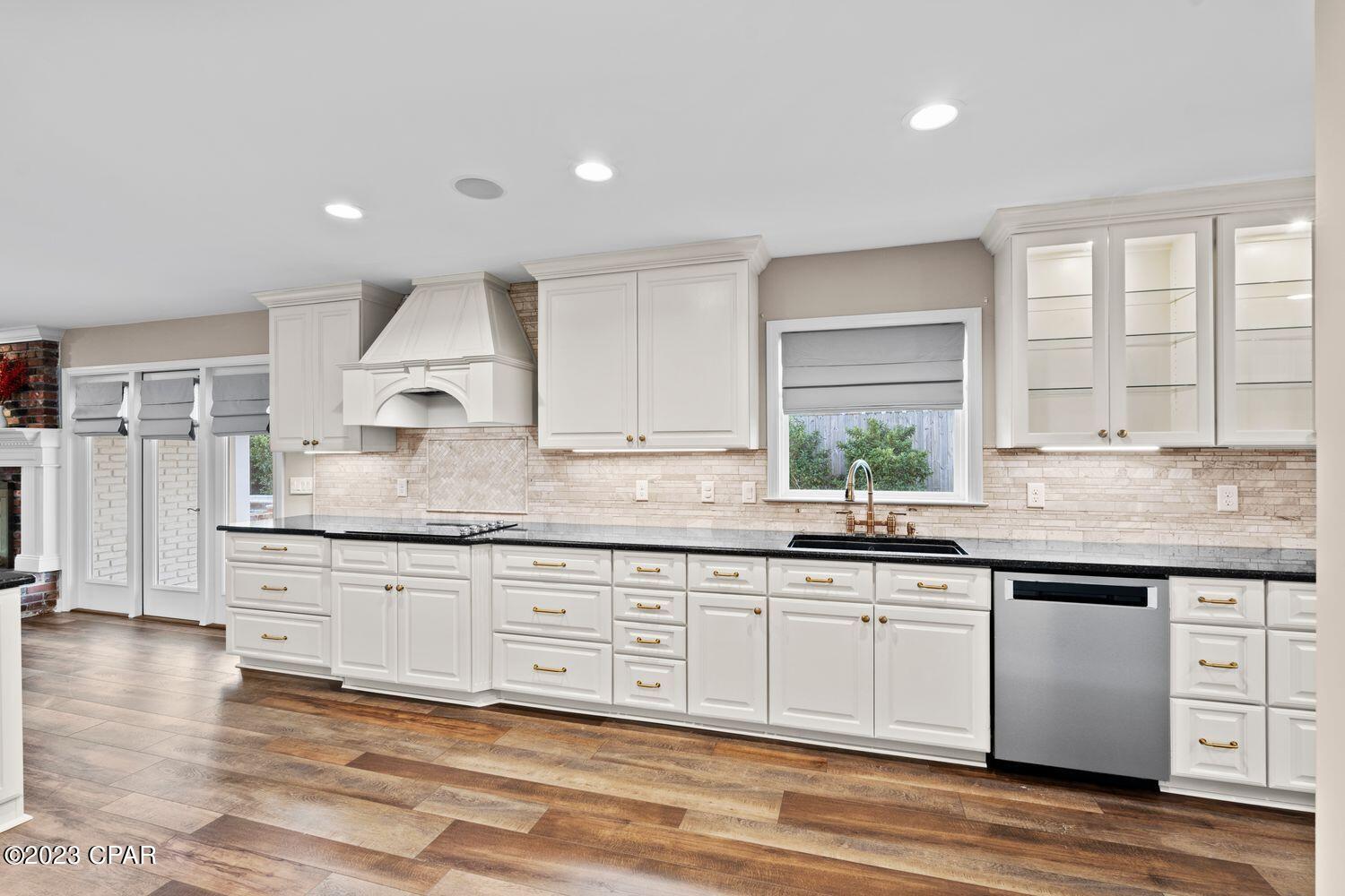 Image 16 For 200 Hollis Avenue