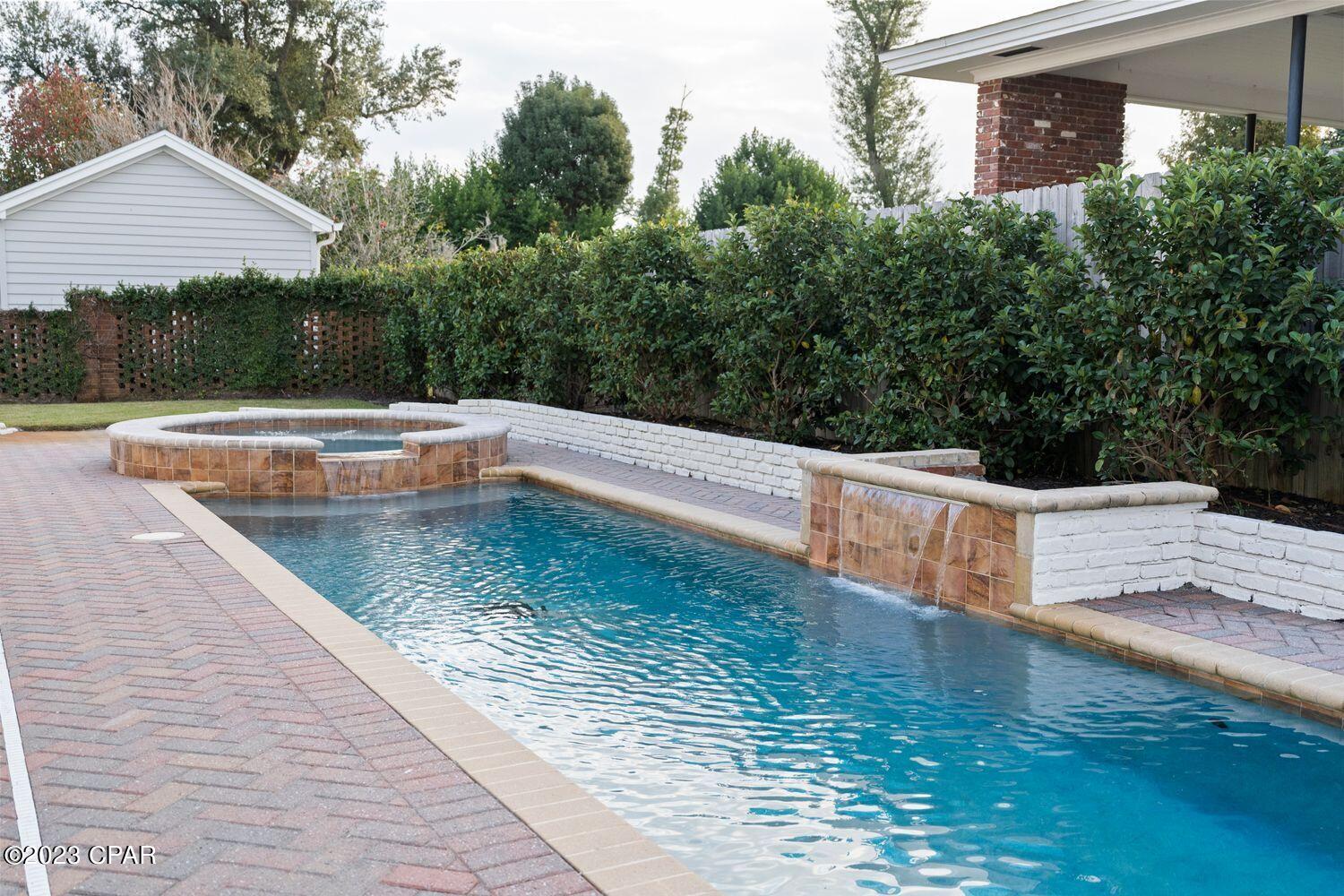 Image 3 For 200 Hollis Avenue