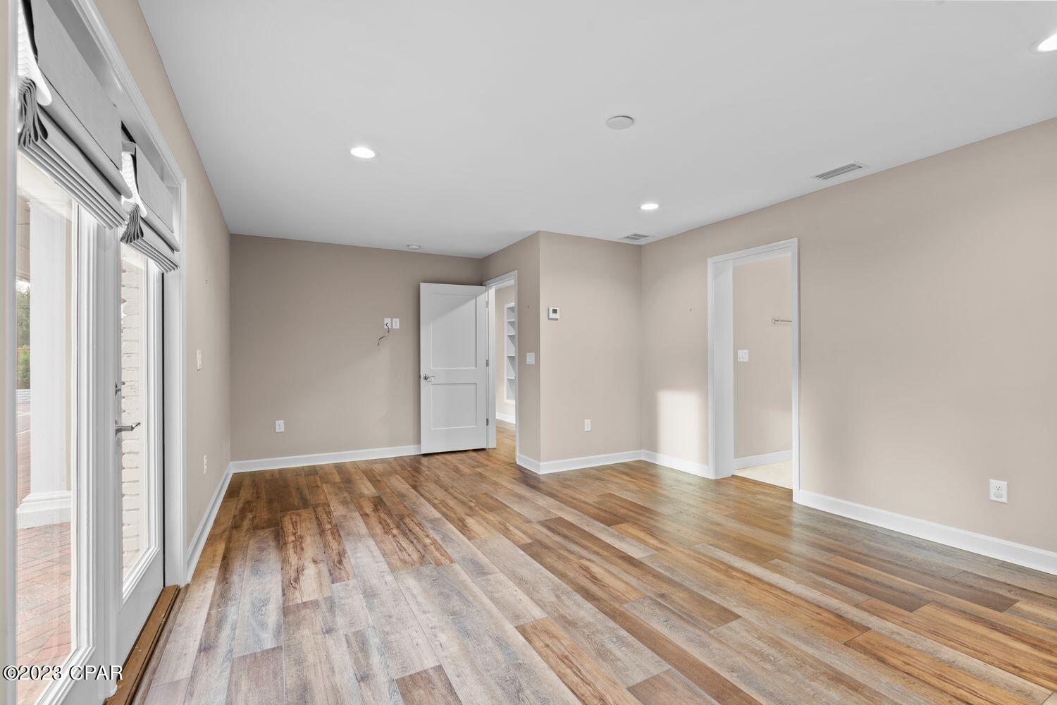 Image 38 For 200 Hollis Avenue