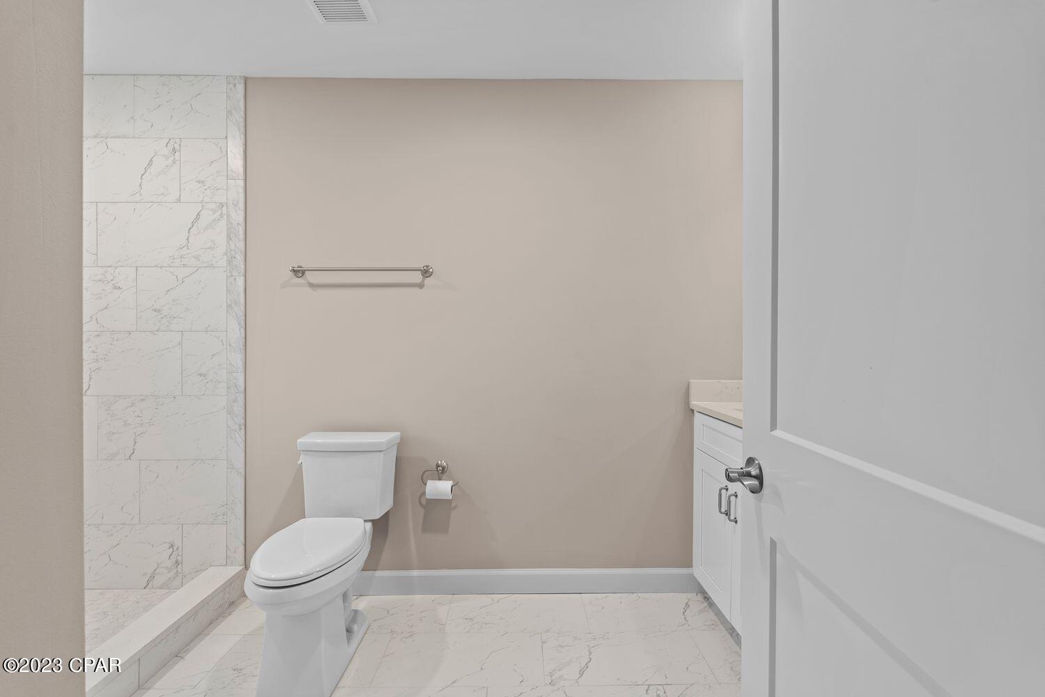 Image 51 For 200 Hollis Avenue