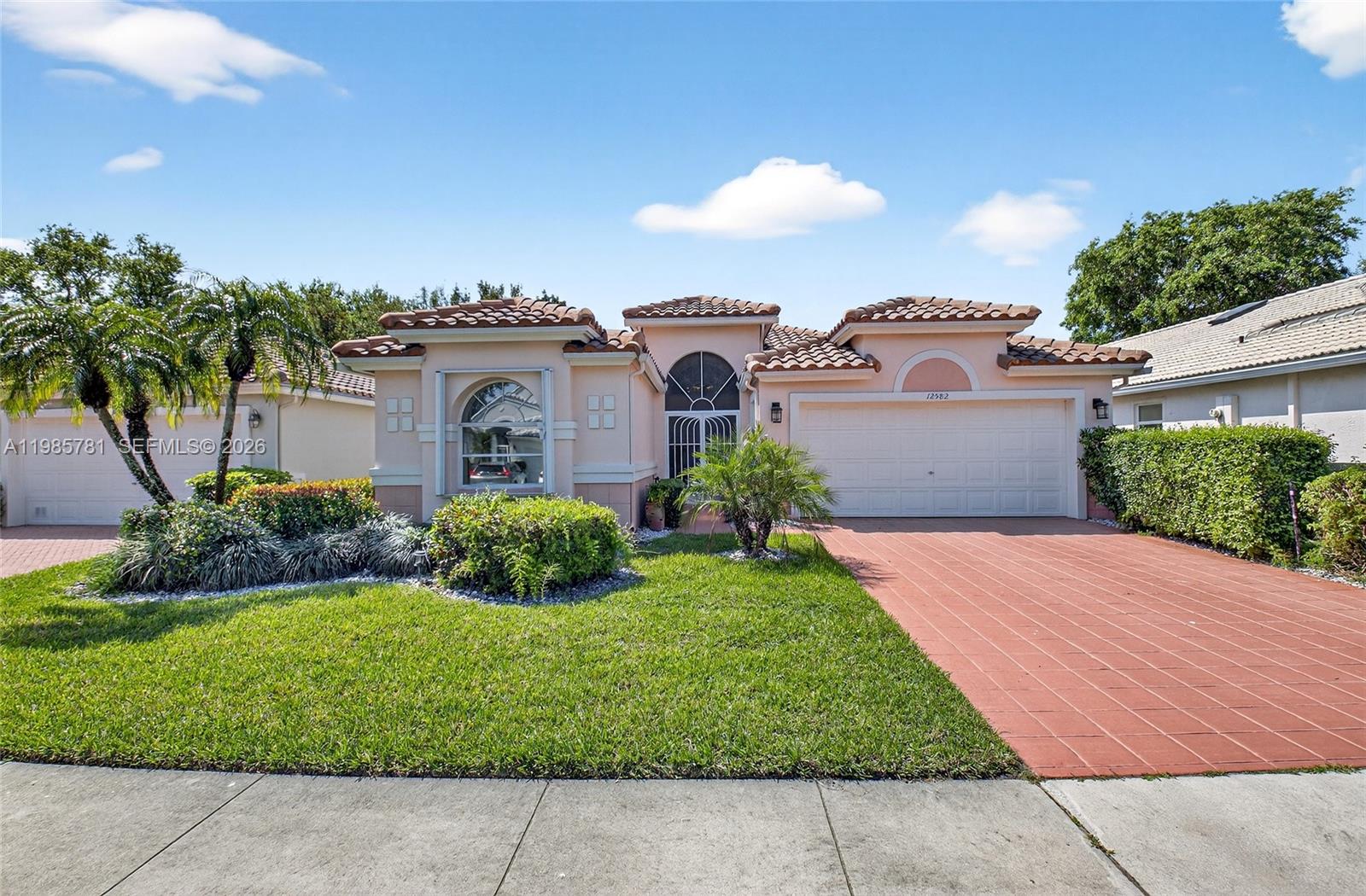 12582 N Coral Lakes Dr