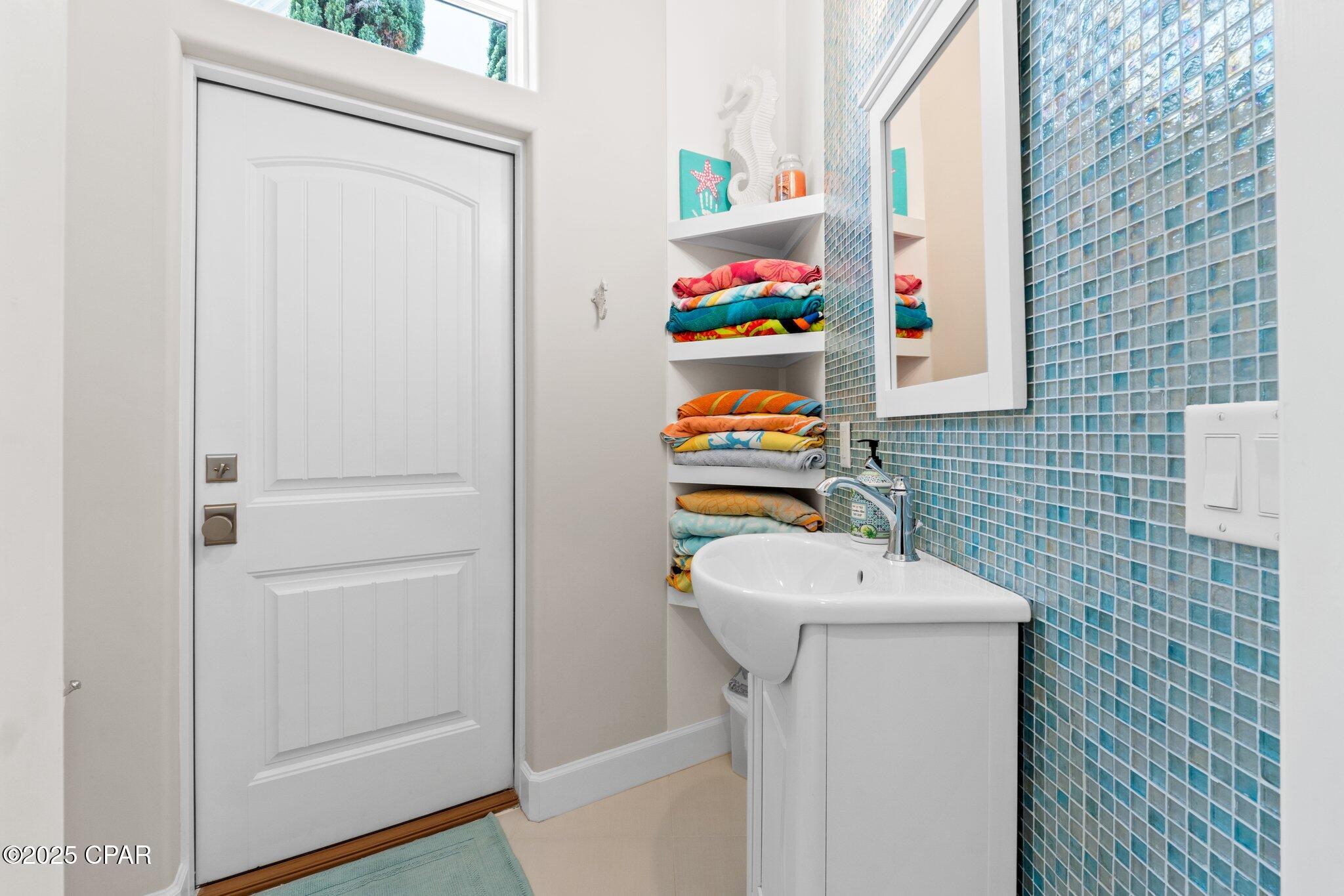 Listing photo id 19 for 3305 Terra Cotta Drive
