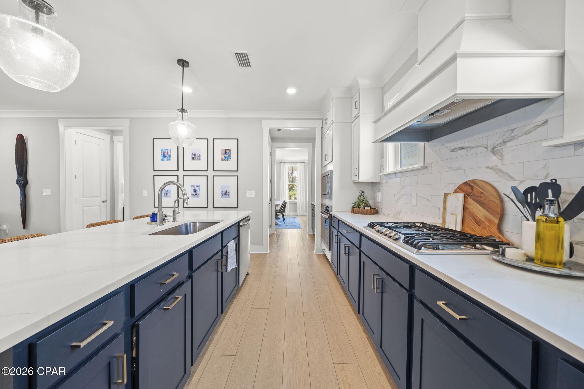 Image 11 For 2001 Rushes Avenue