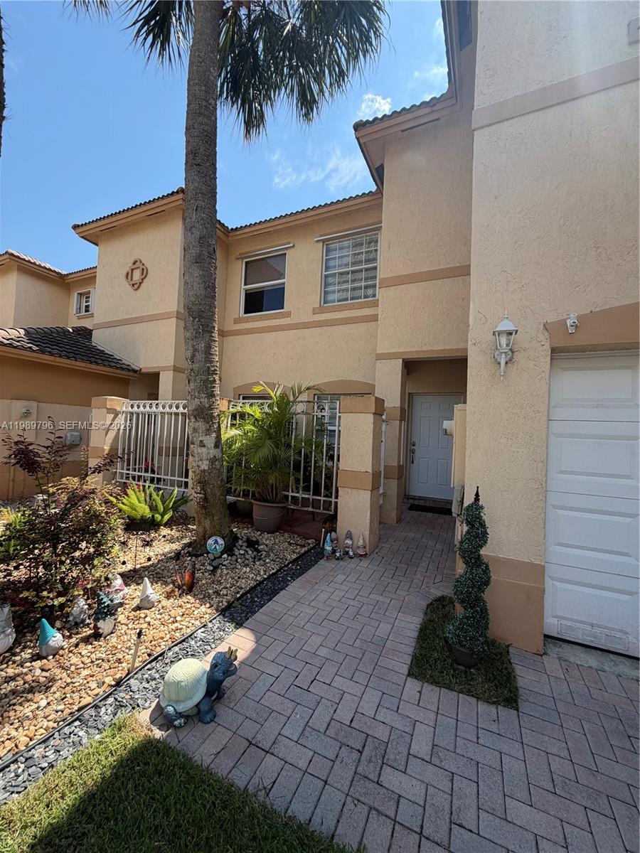 809 170th Ter Unit 26, Pembroke Pines, Florida 33028