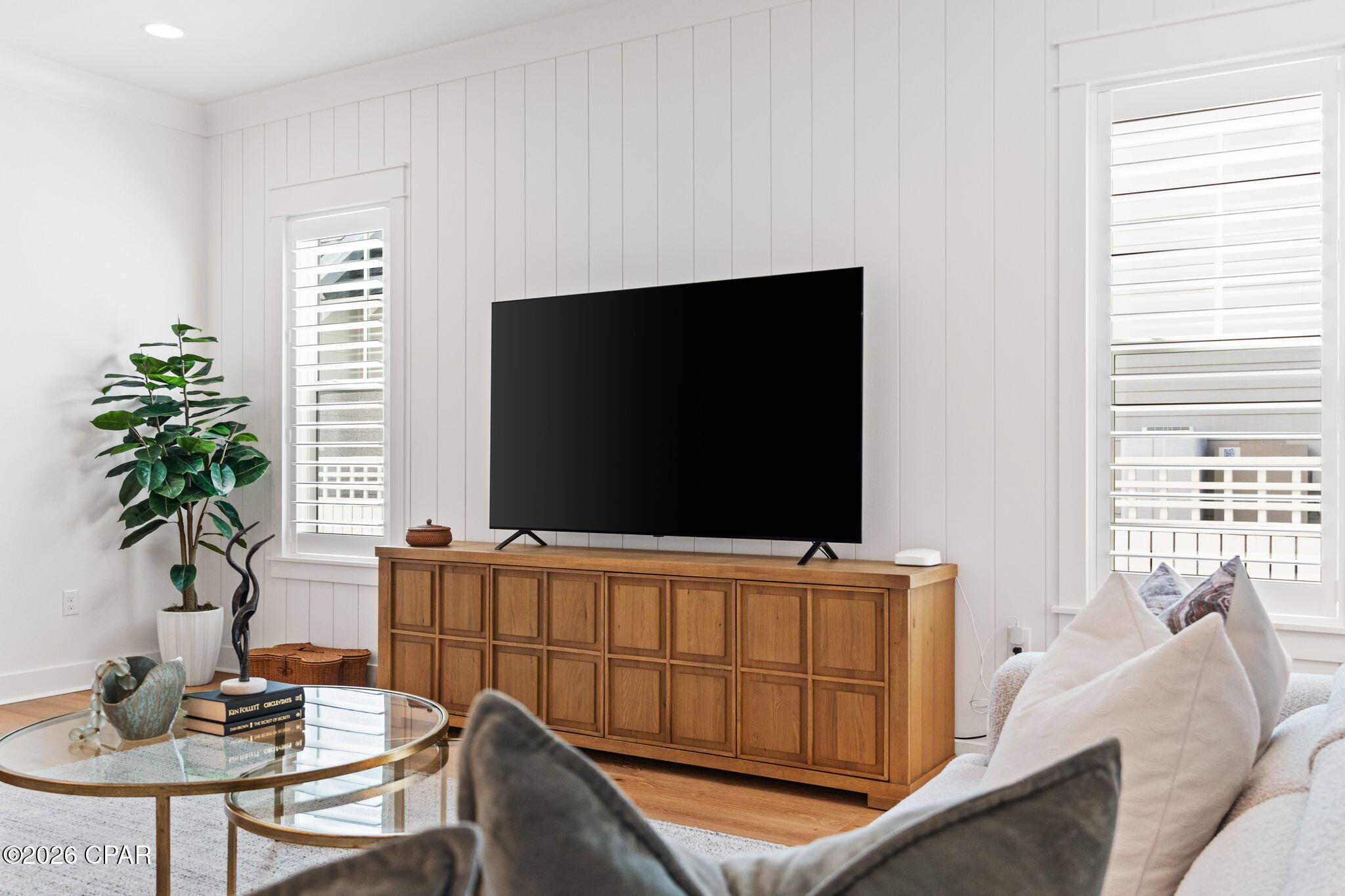 Image 12 For 204 E Firethorn Circle