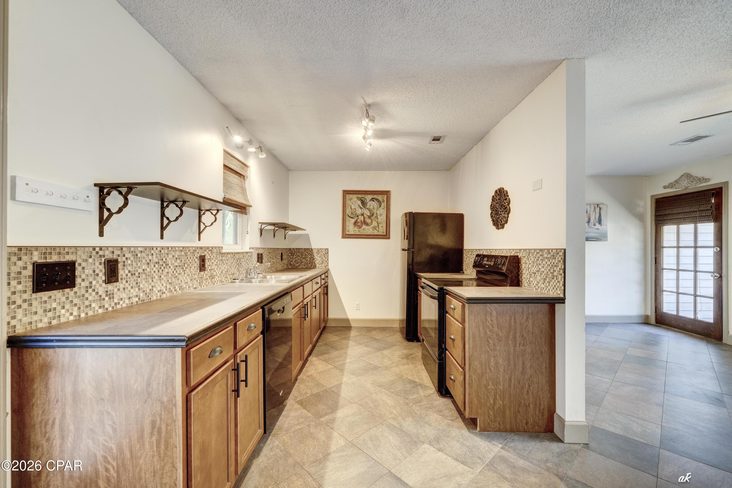 Image 10 For 1617 Drummond Avenue B