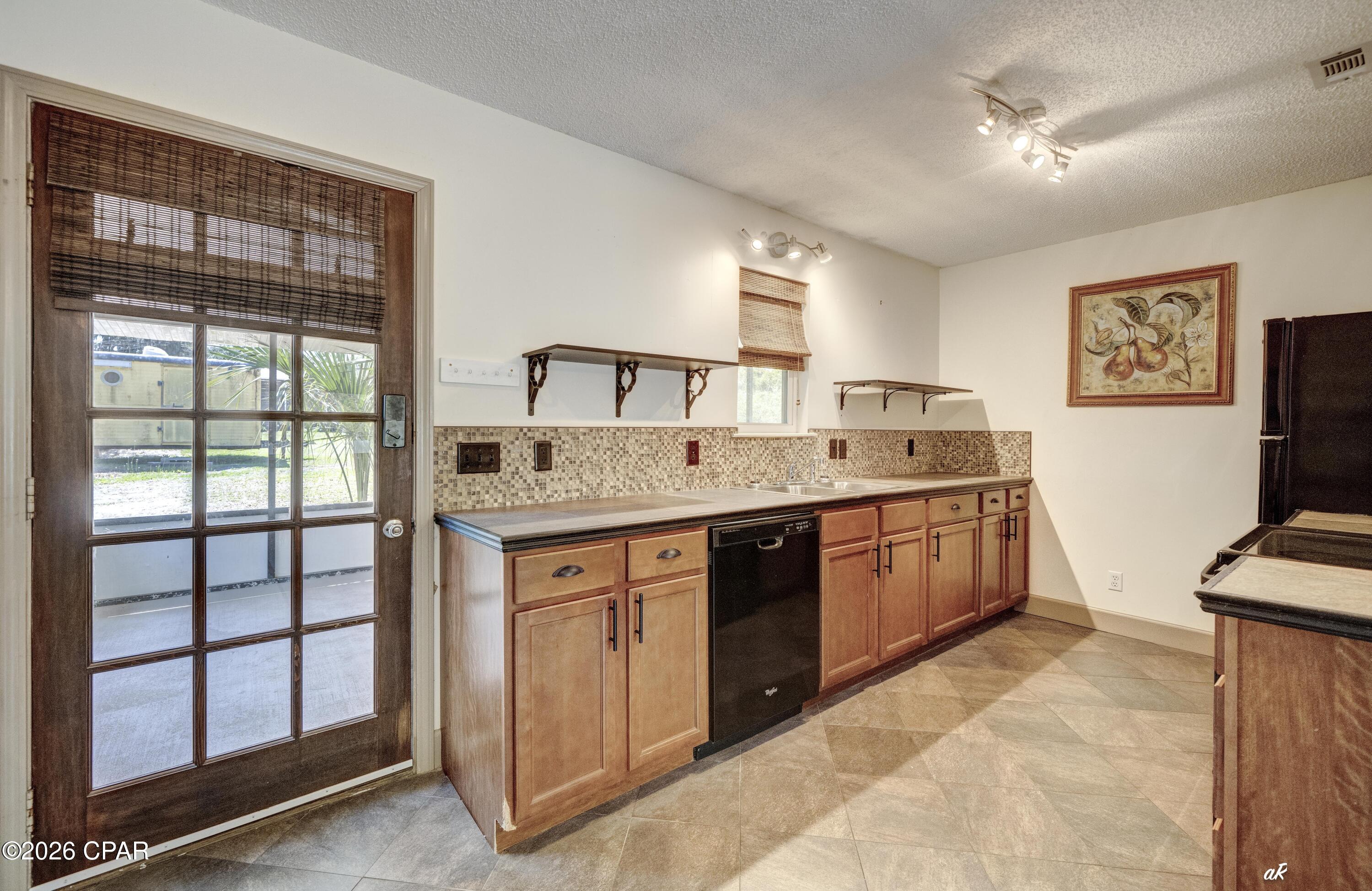 Image 11 For 1617 Drummond Avenue B