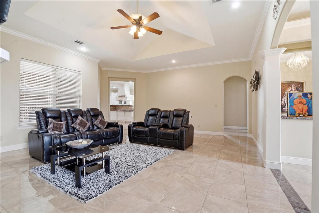 5131 L'Acadie Drive — photo 4