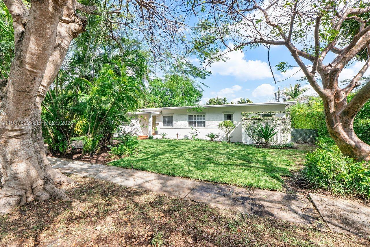 Riviera Estates 1St Addn