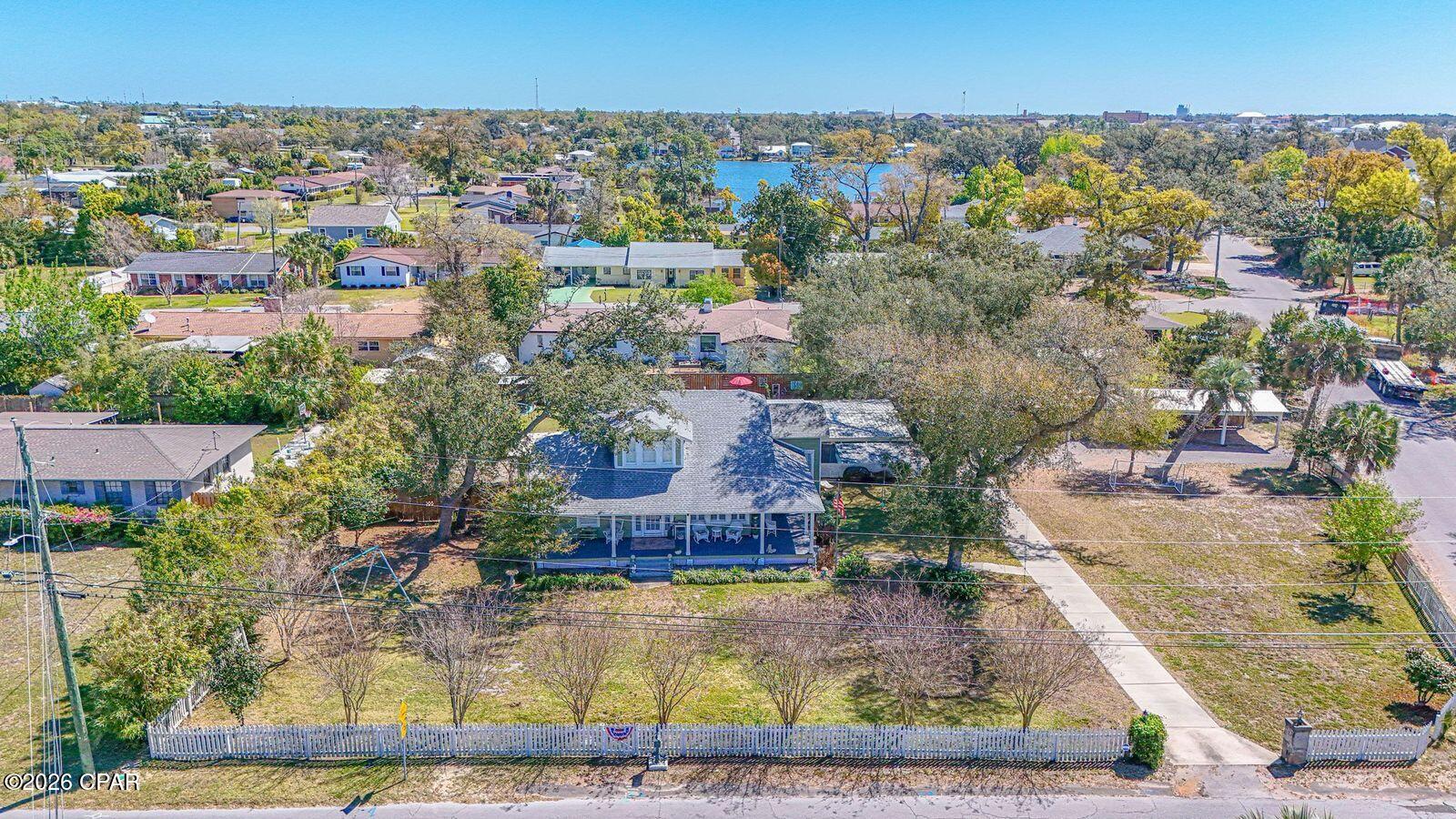 Image 11 For 804 Balboa Avenue