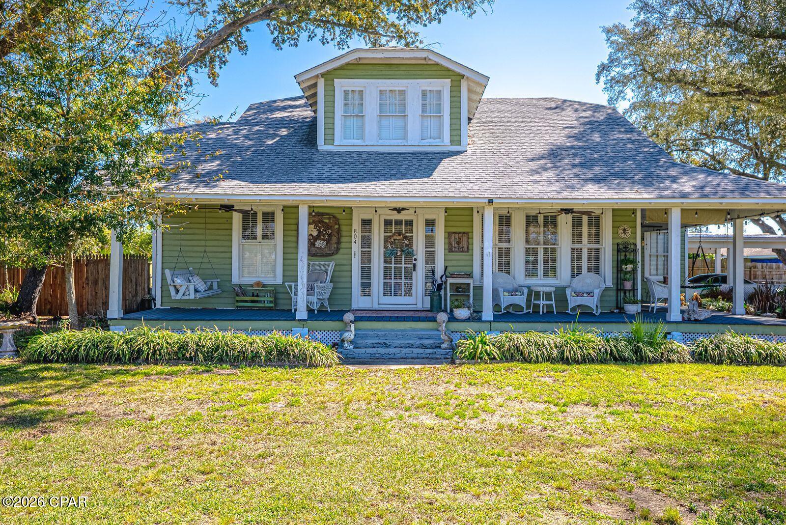 Image 2 For 804 Balboa Avenue