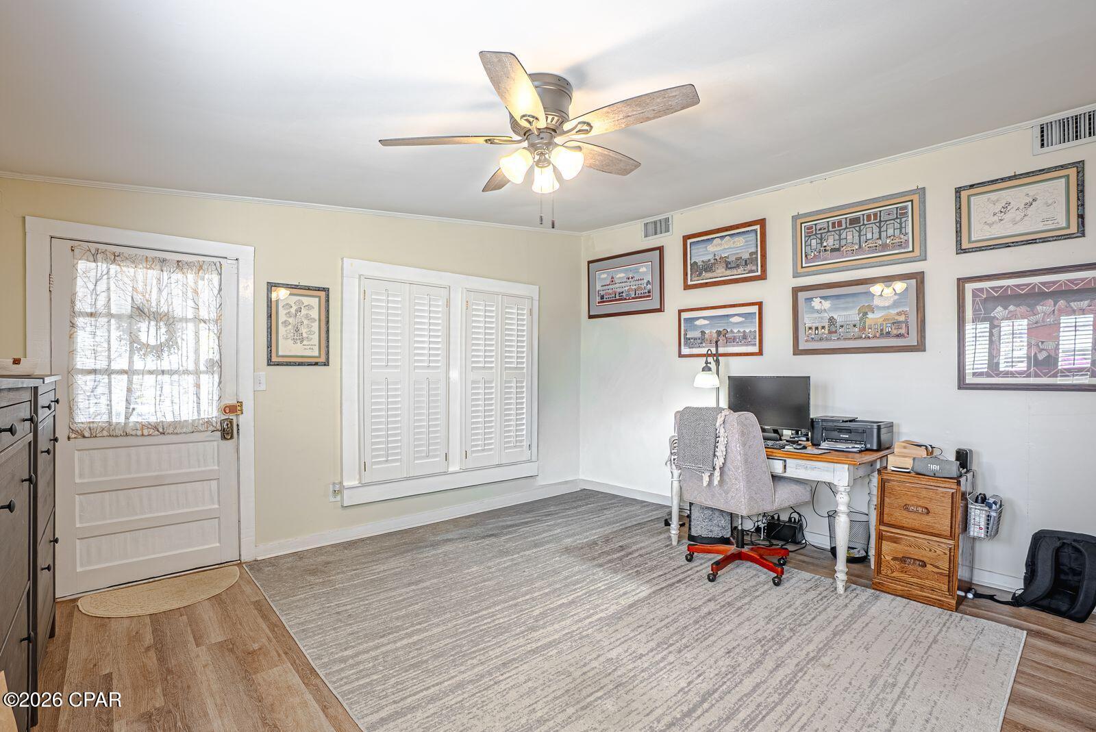 Image 33 For 804 Balboa Avenue