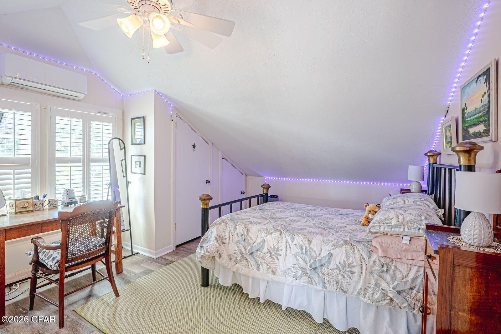 Image 41 For 804 Balboa Avenue