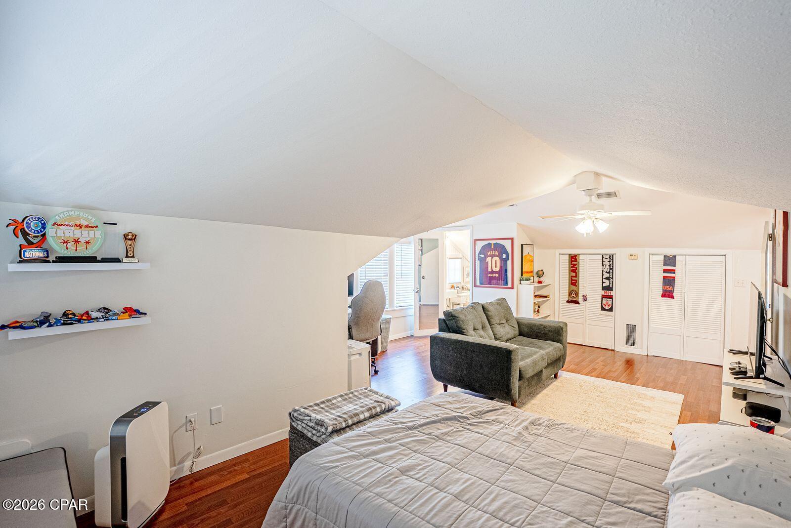 Image 44 For 804 Balboa Avenue