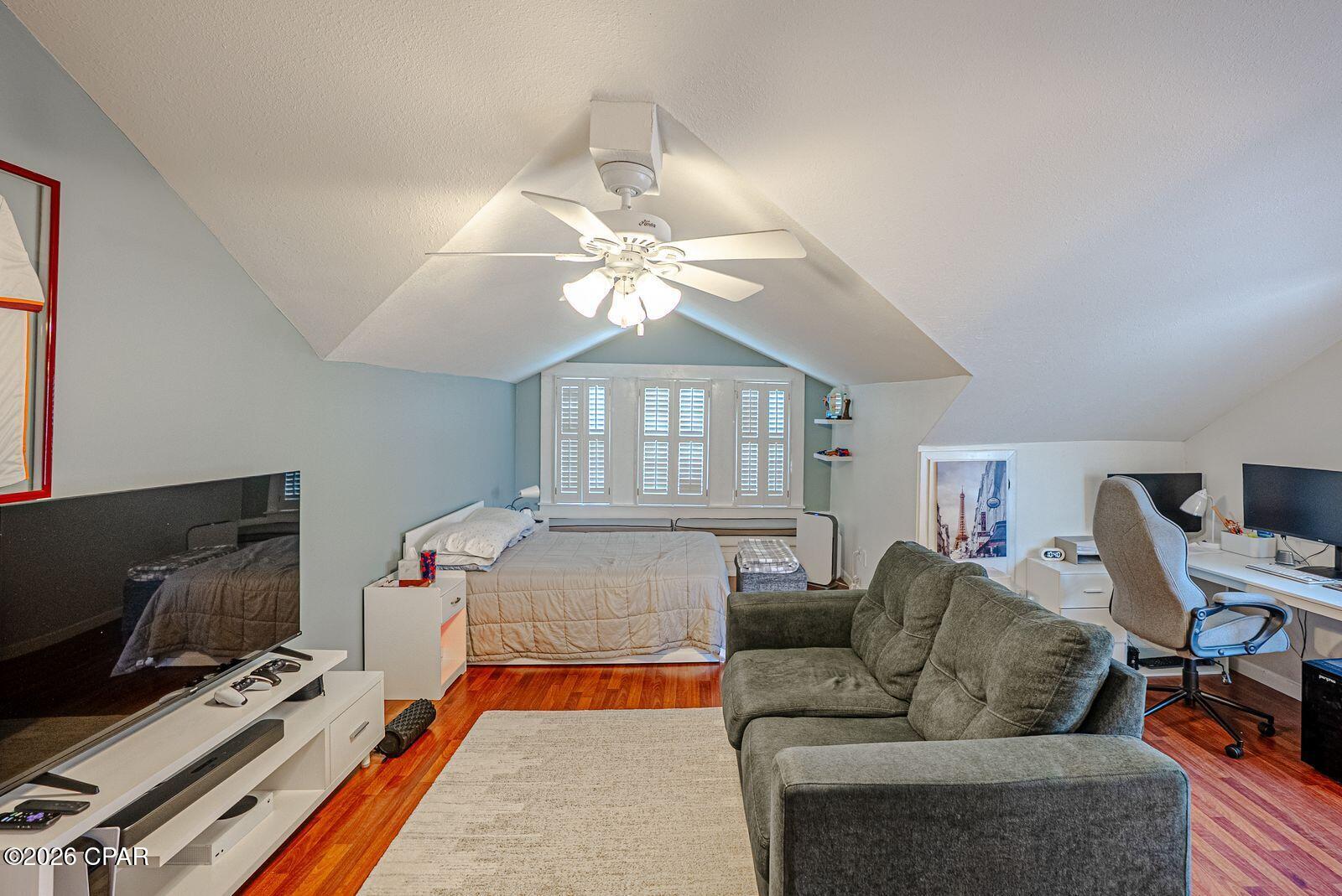 Image 47 For 804 Balboa Avenue