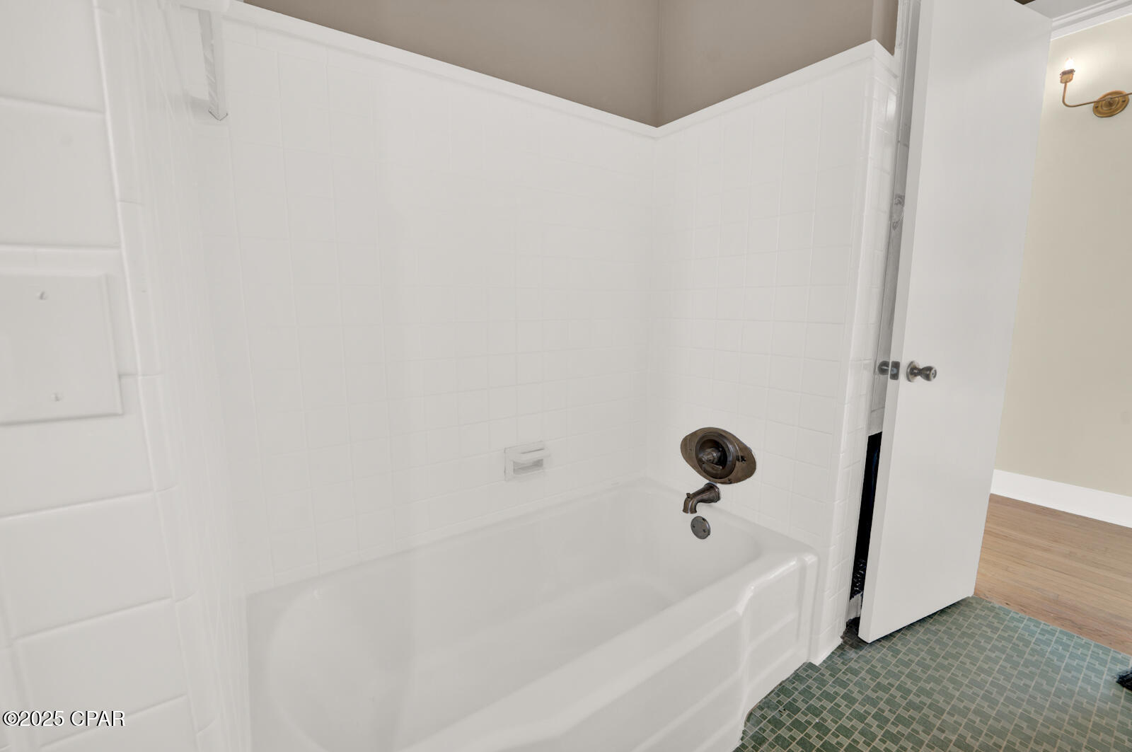 Image 5 For 1215 11th Street