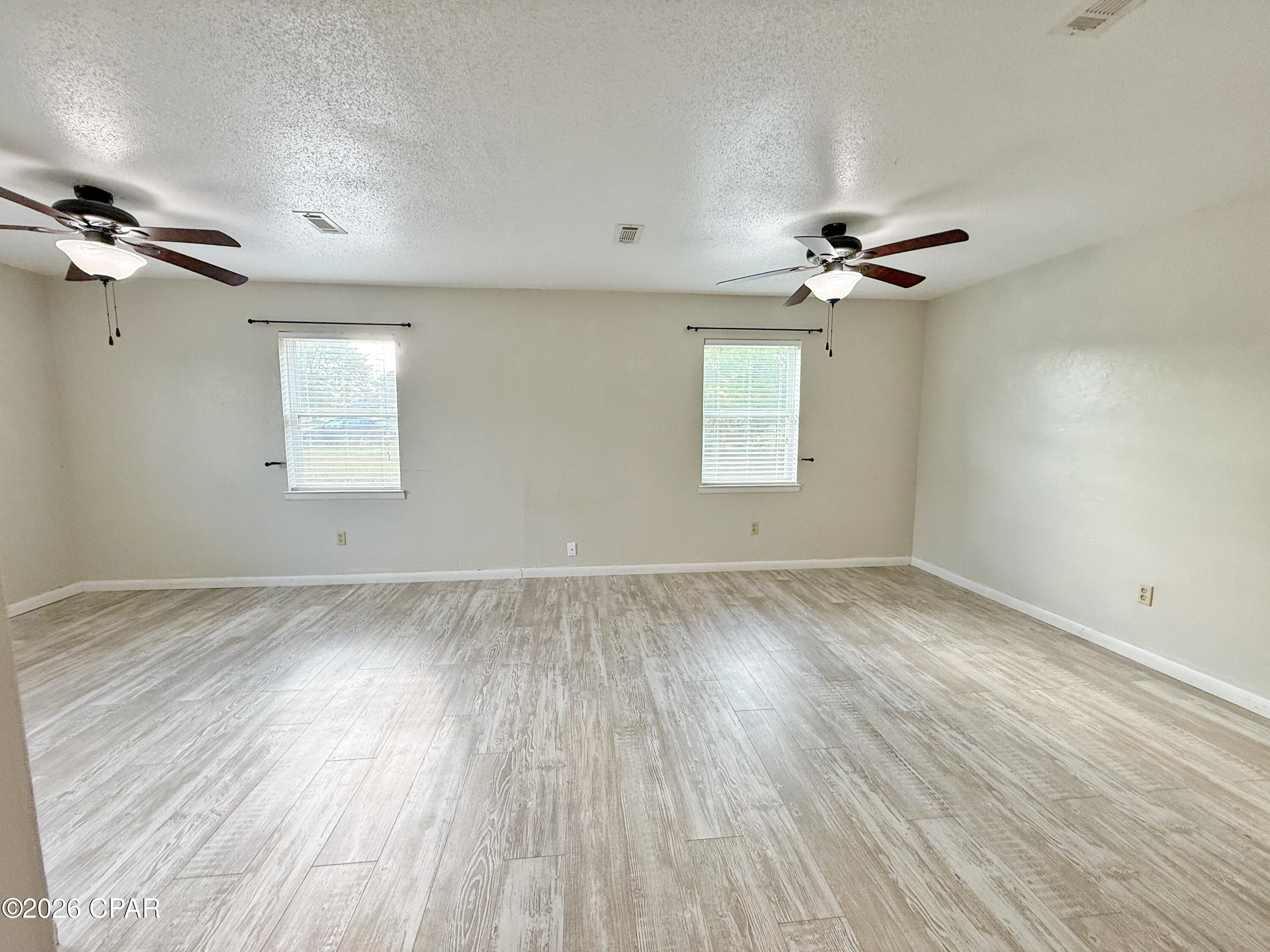 Image 18 For 4978 Camellia Drive