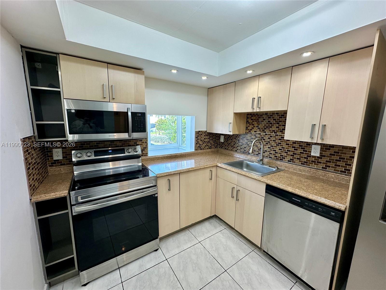 Caribbean Breeze Condo