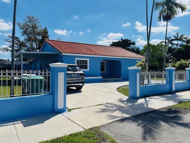 Tropical Estates