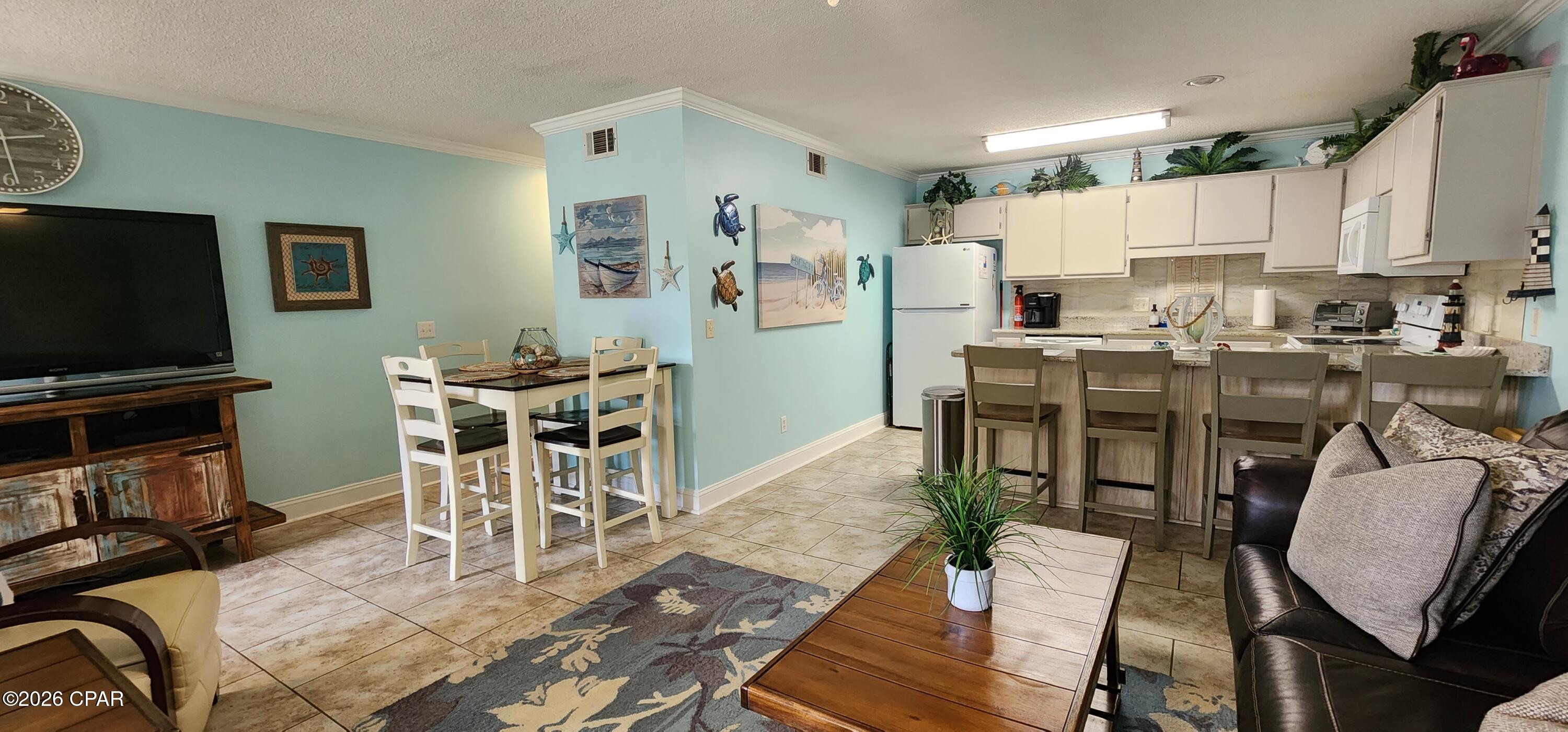 Image 10 For 17462 Front Beach Road 54103