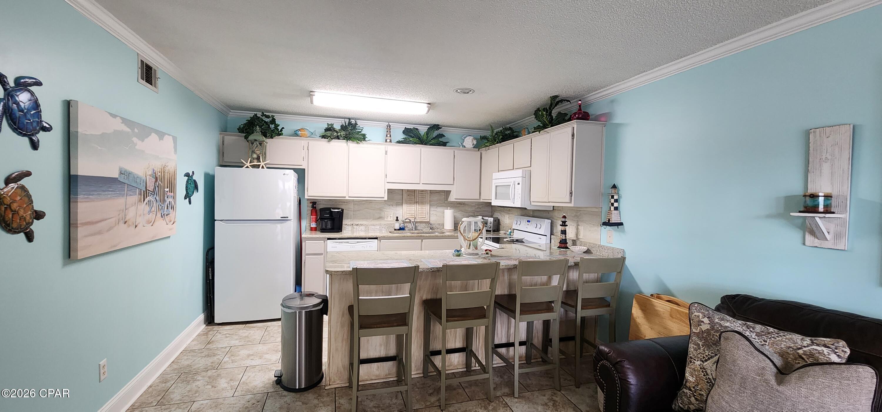 Image 11 For 17462 Front Beach Road 54103