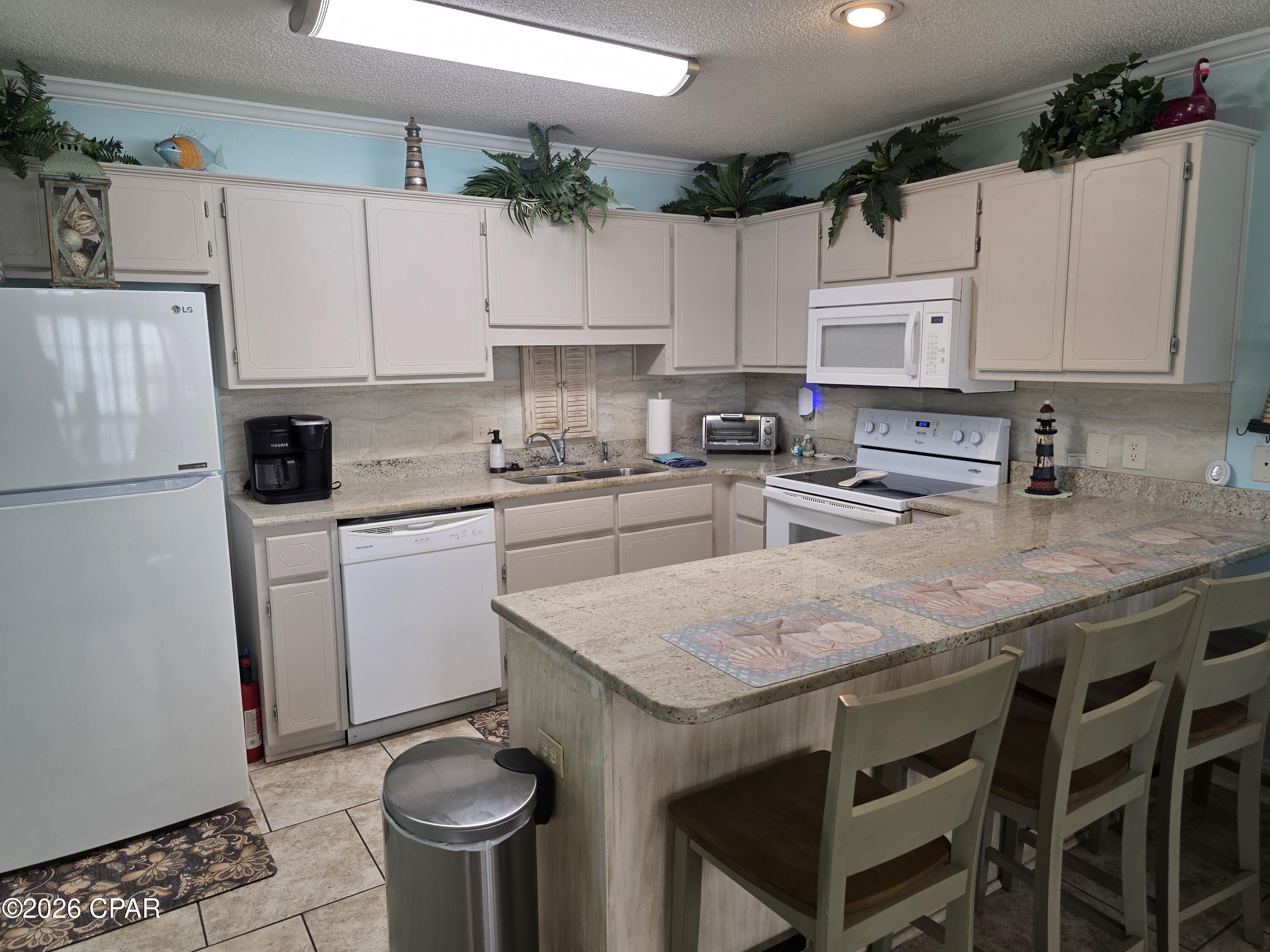 Image 5 For 17462 Front Beach Road 54103
