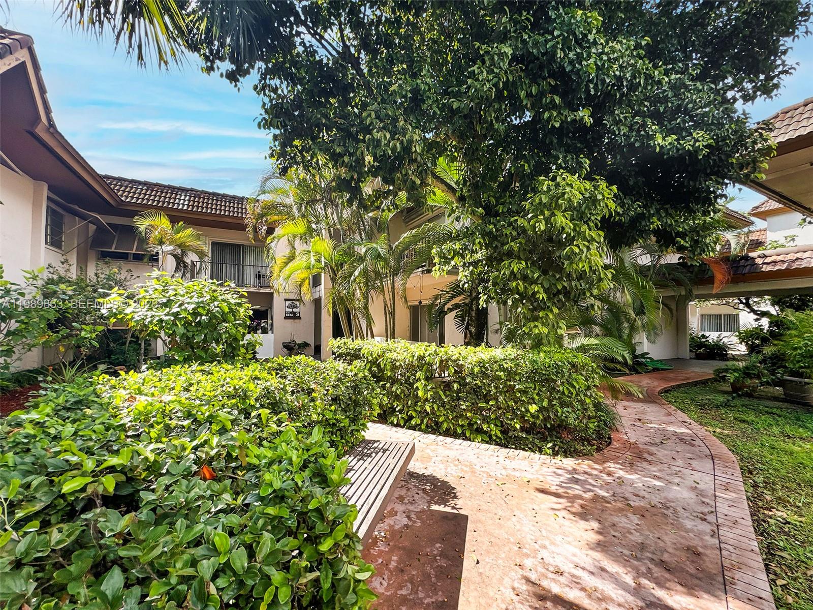 Kingston Square Condo