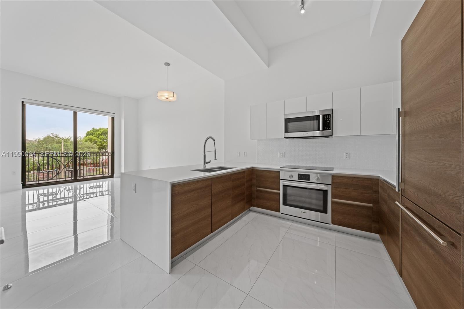 Merrick Manor Condo