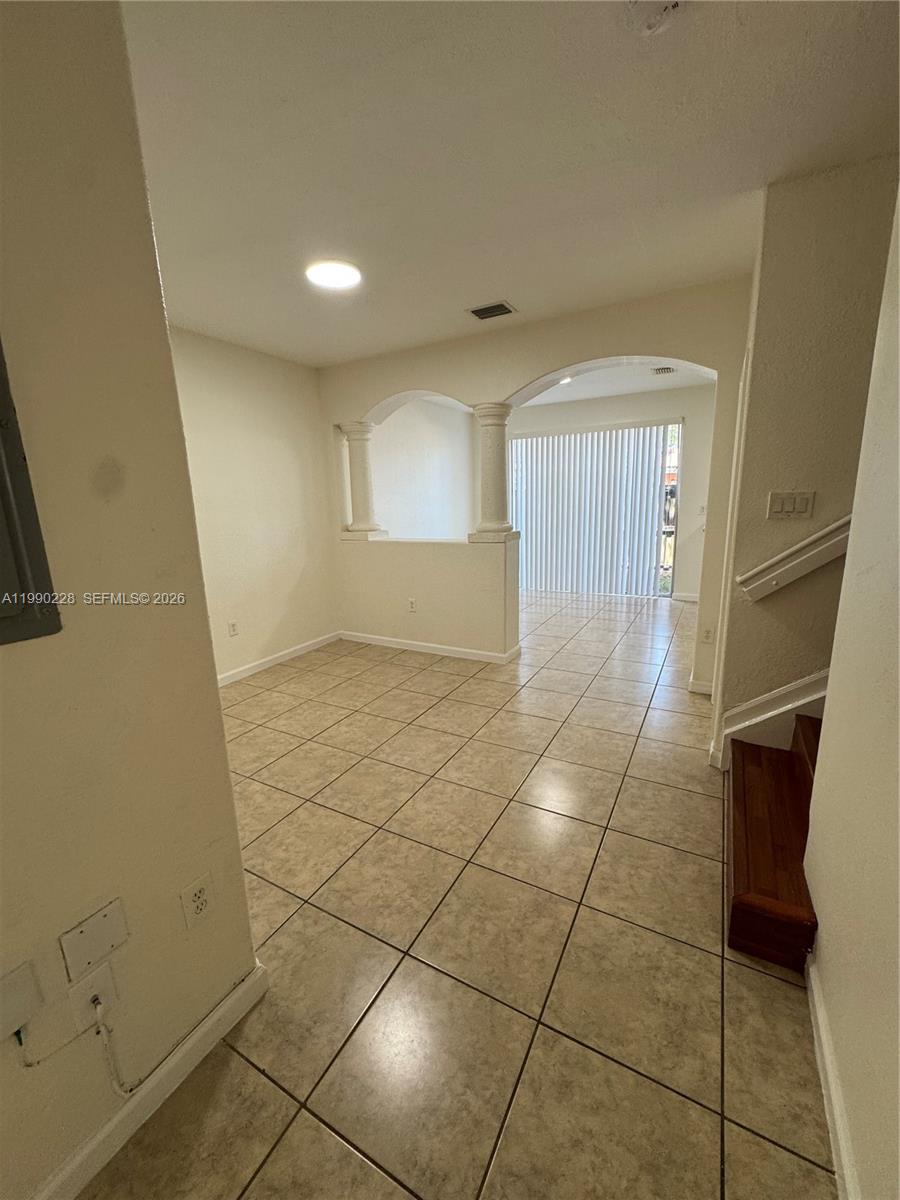 Shoma Townhomes At Keysco