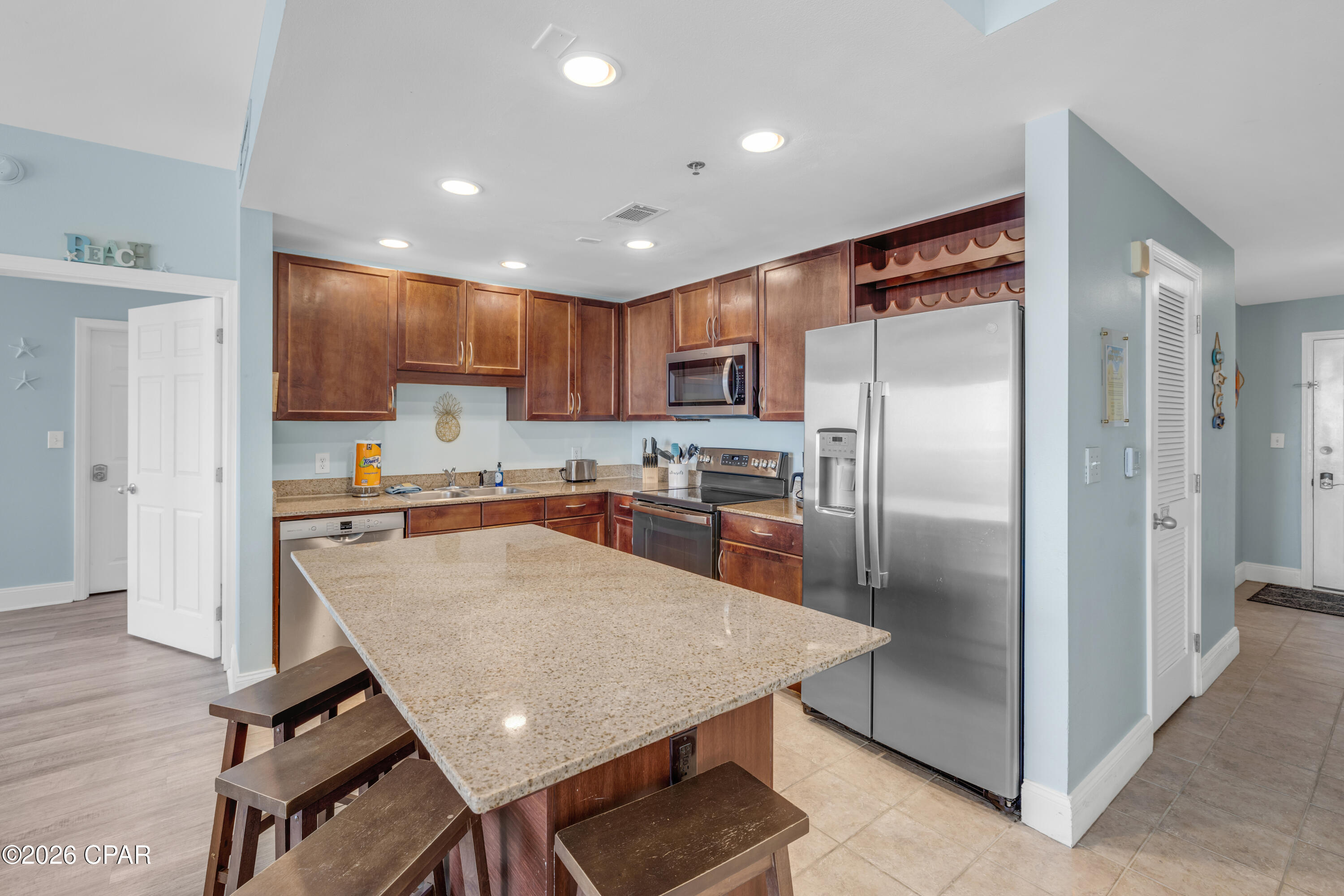 Image 37 For 9860 Thomas Drive 501