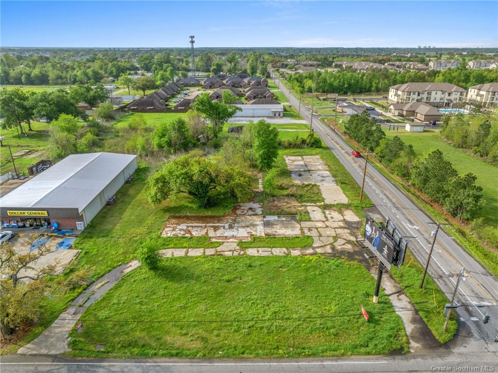 2323 Country Club Road — photo 4