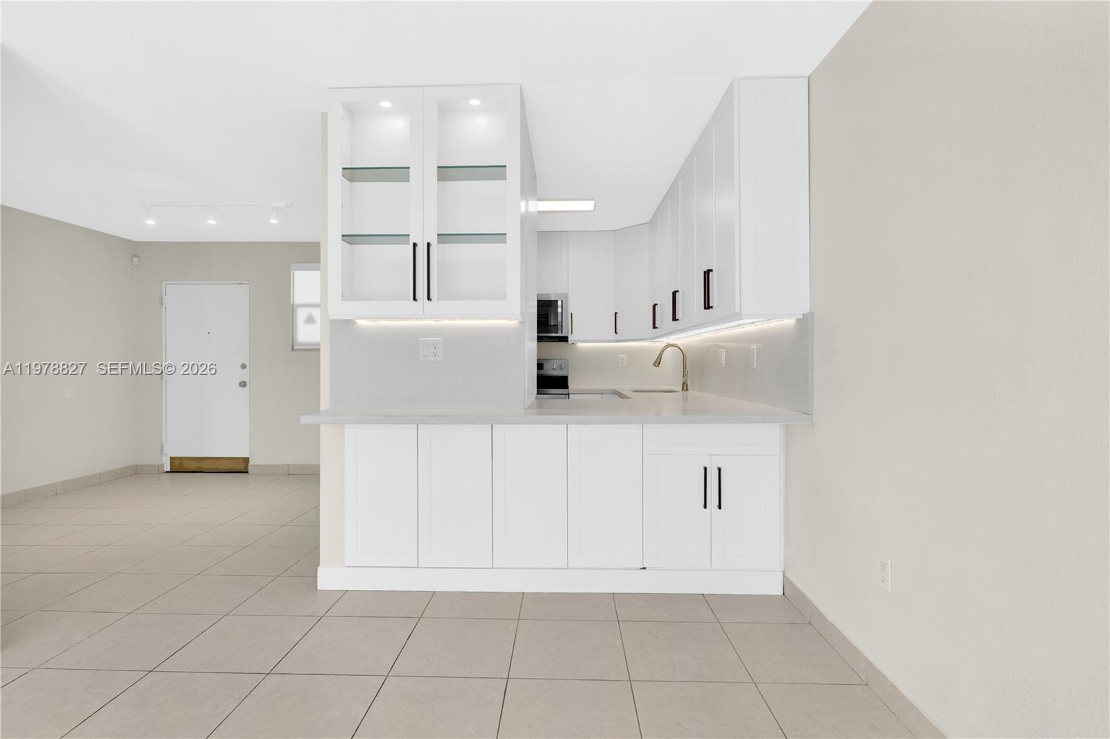 Garden Lake Towers Condo