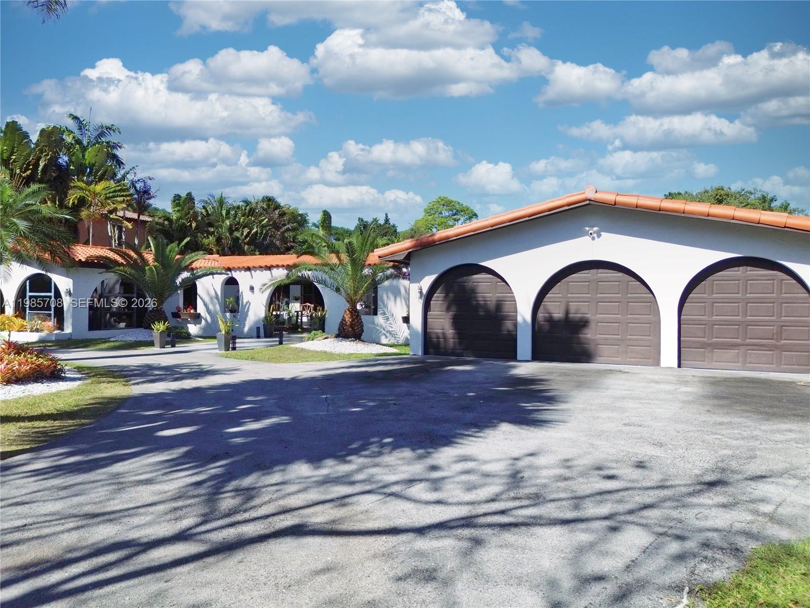 Suniland Estates