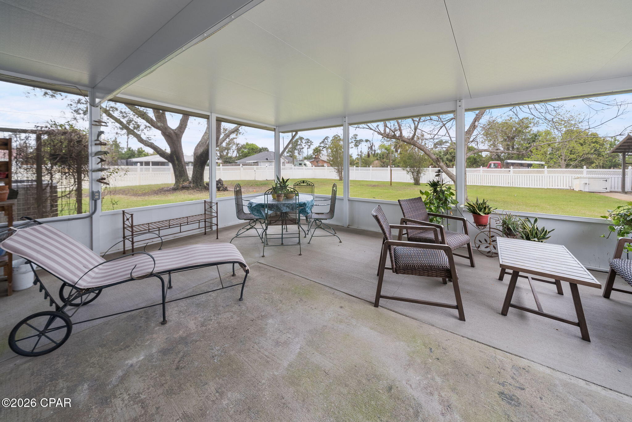 Image 27 For 2727 Michigan Avenue