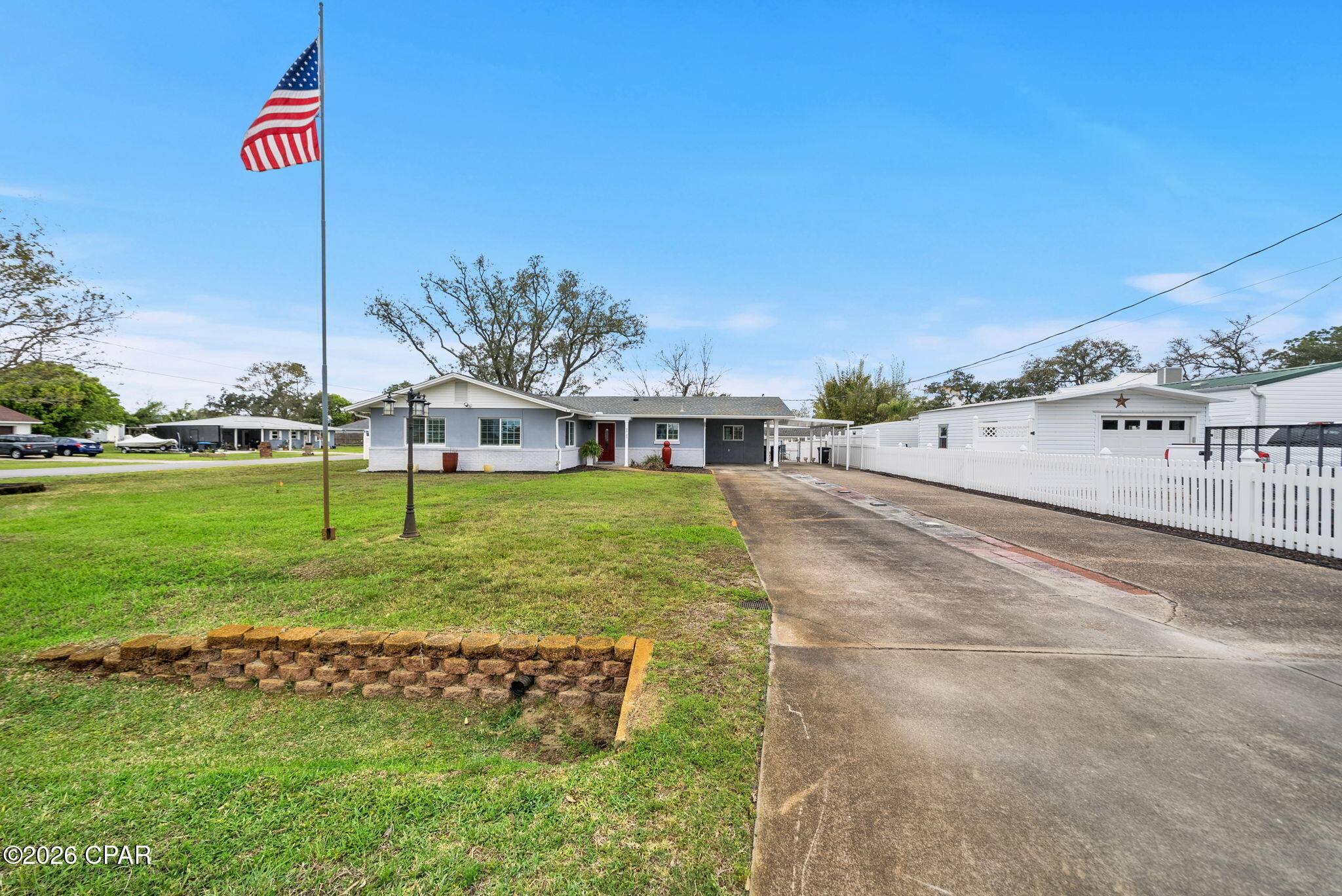 Image 3 For 2727 Michigan Avenue