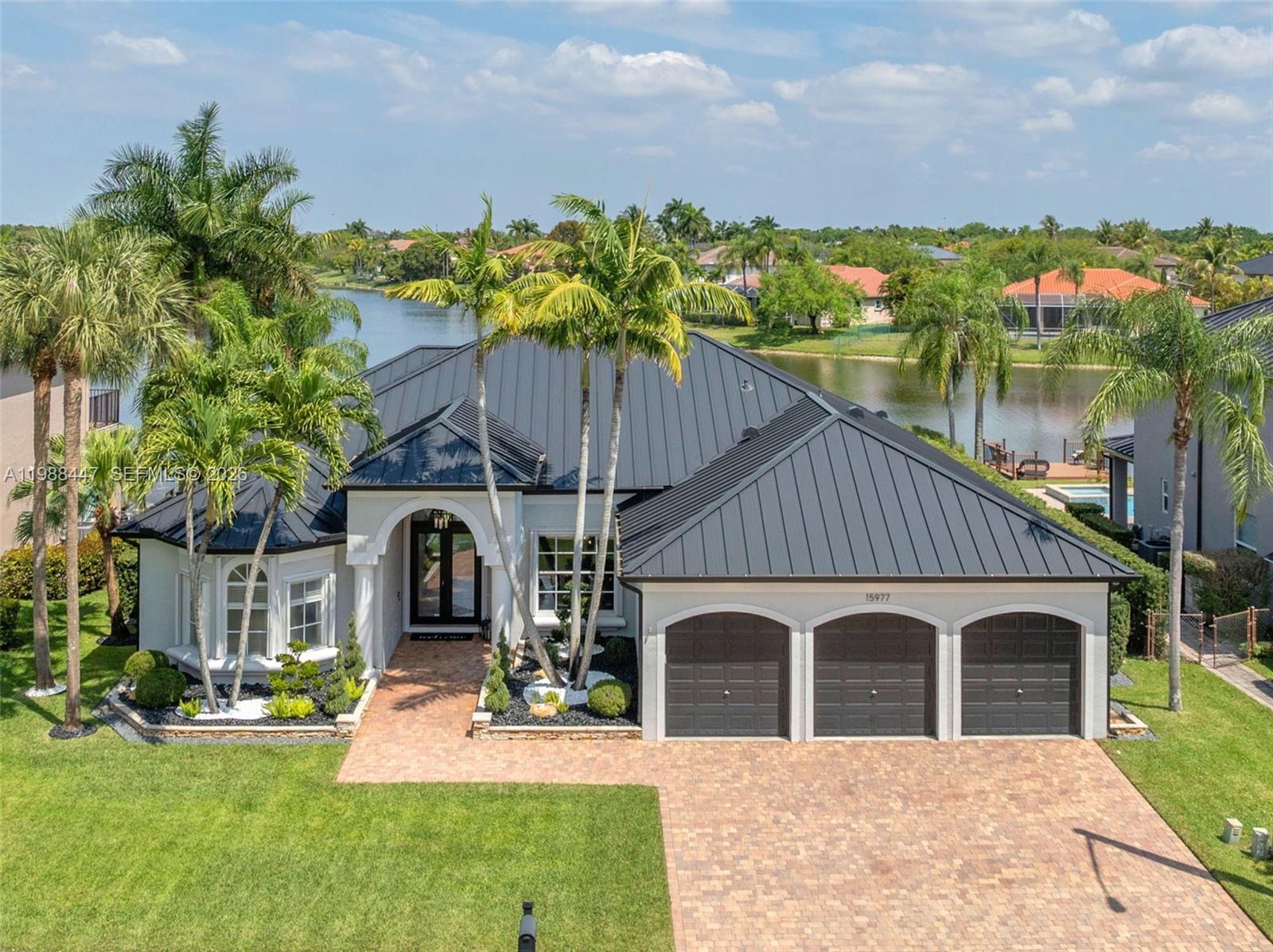 Estates Of Pembroke Shores