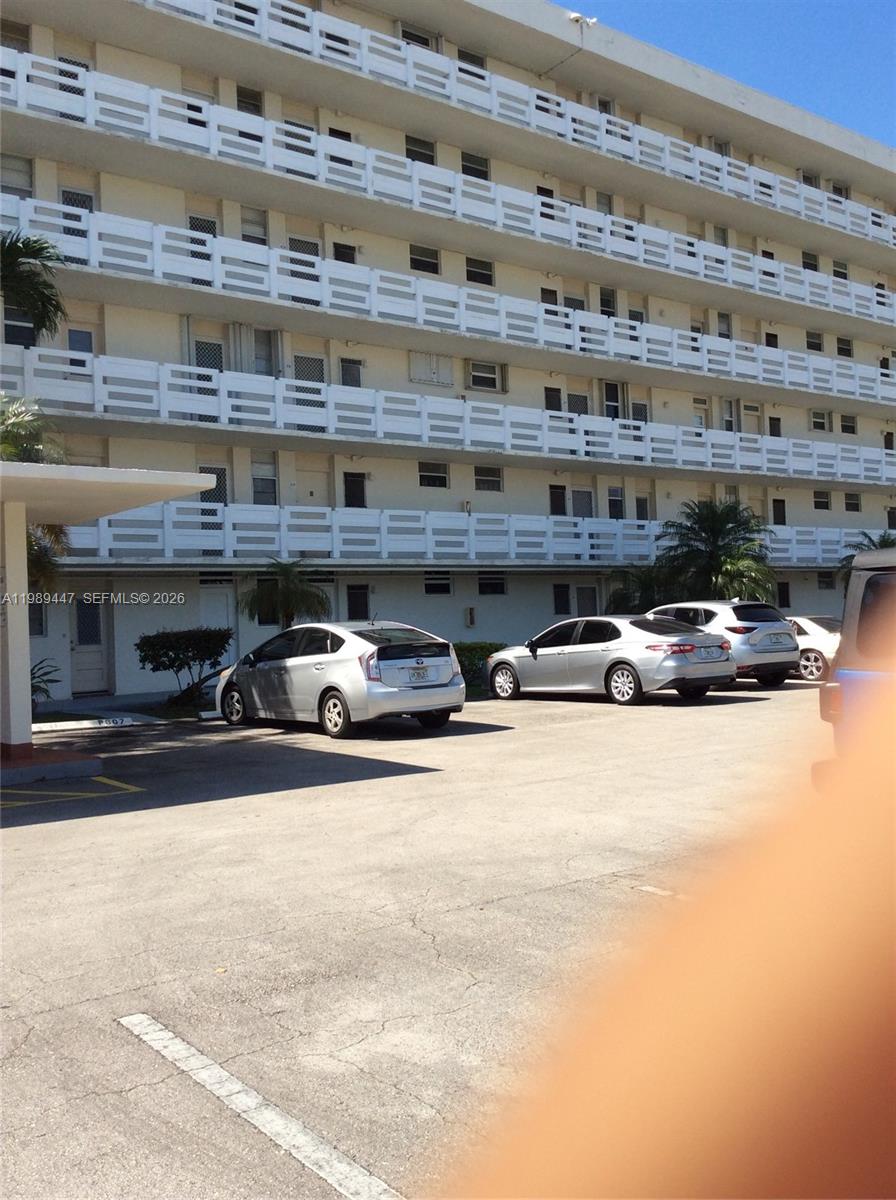 Point East Sec 4 Condo