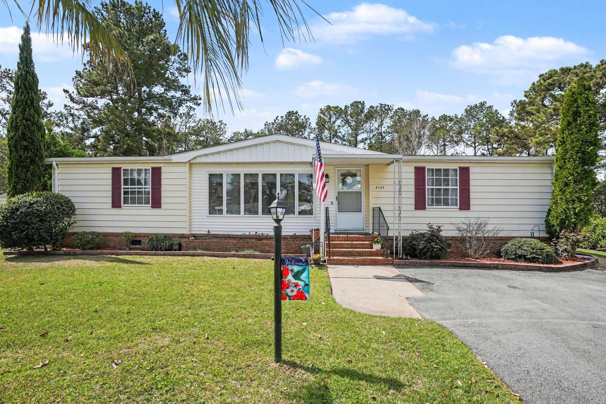 3175 Moon Shadow Ln. Murrells Inlet, SC 29576
