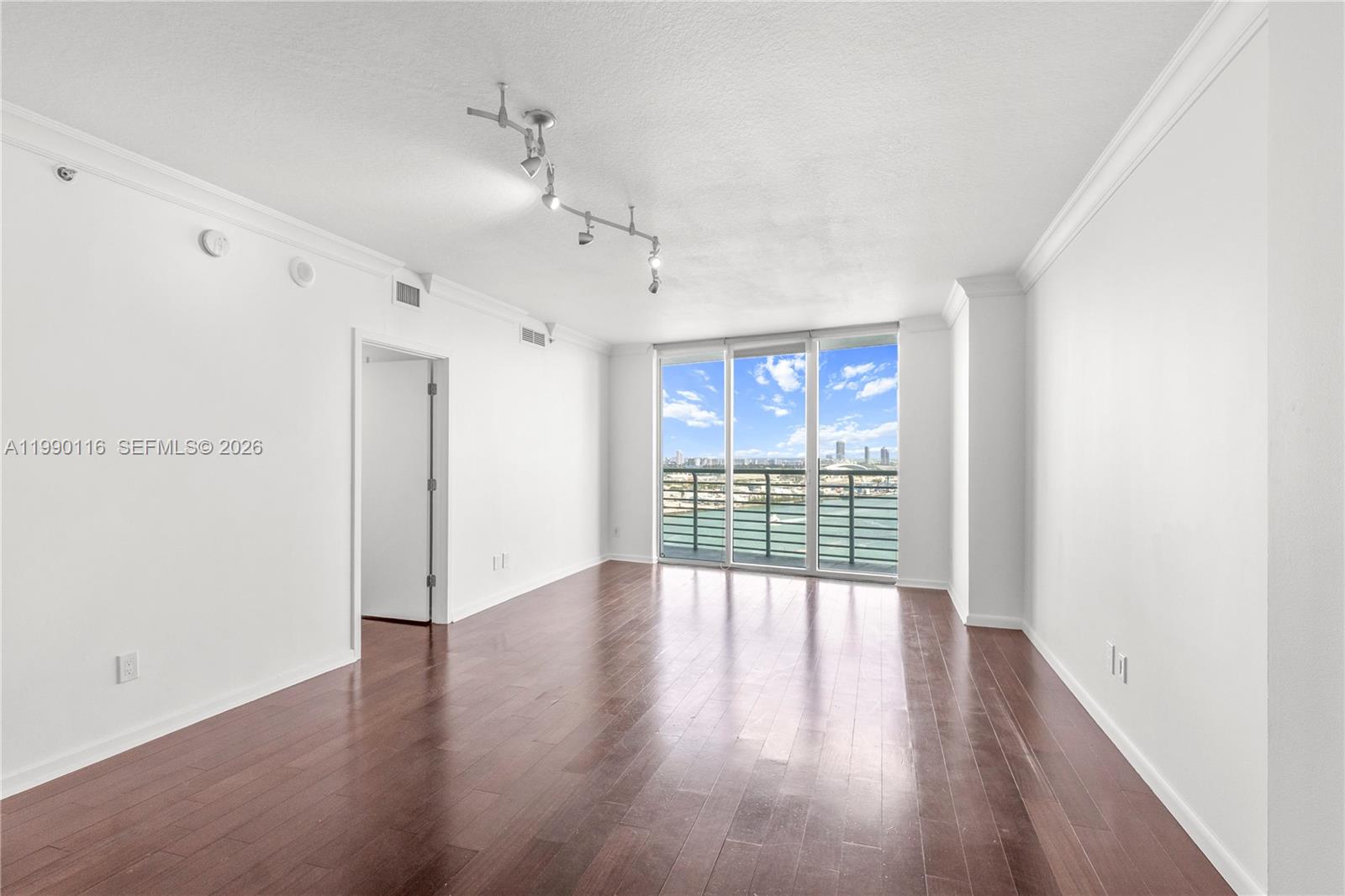 Condo for Rent in Miami, FL