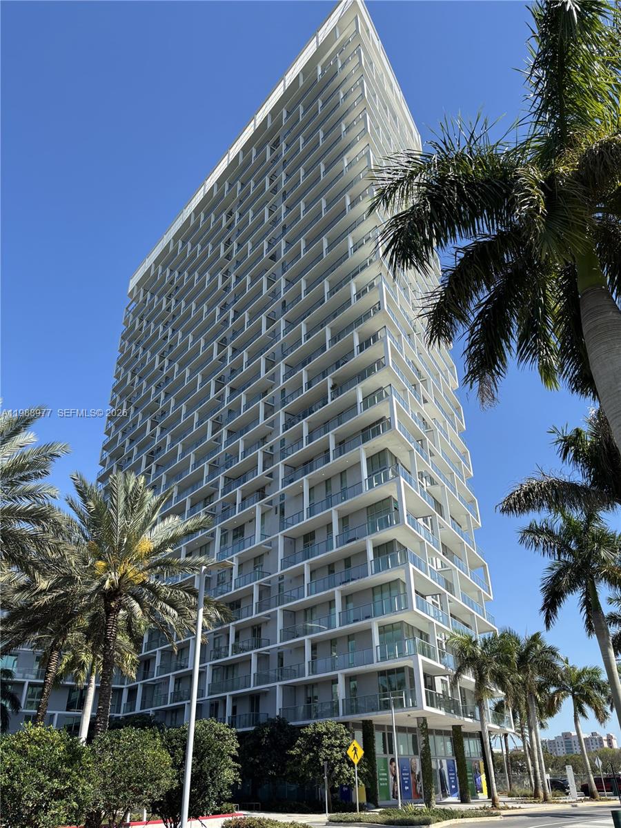 Metropica North Tower One