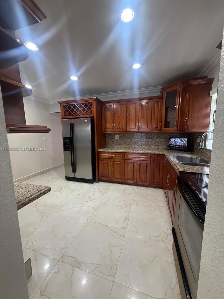 Property photo # 7