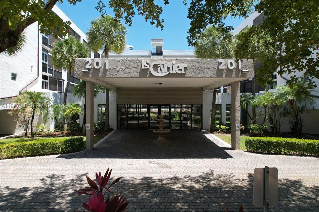 201 178th Dr Unit 423, Sunny Isles Beach, Florida 33160