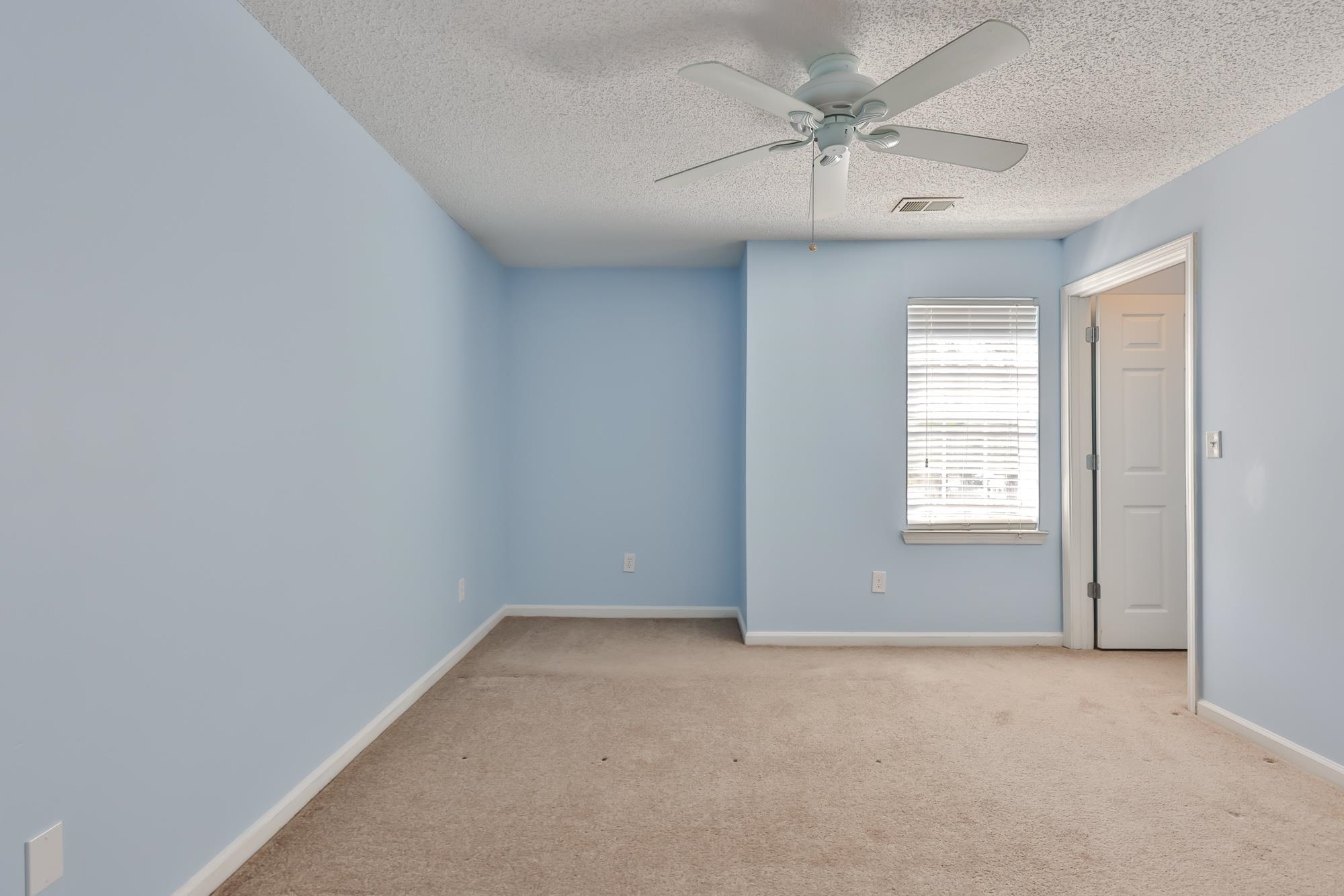 2607969 | Photo 21