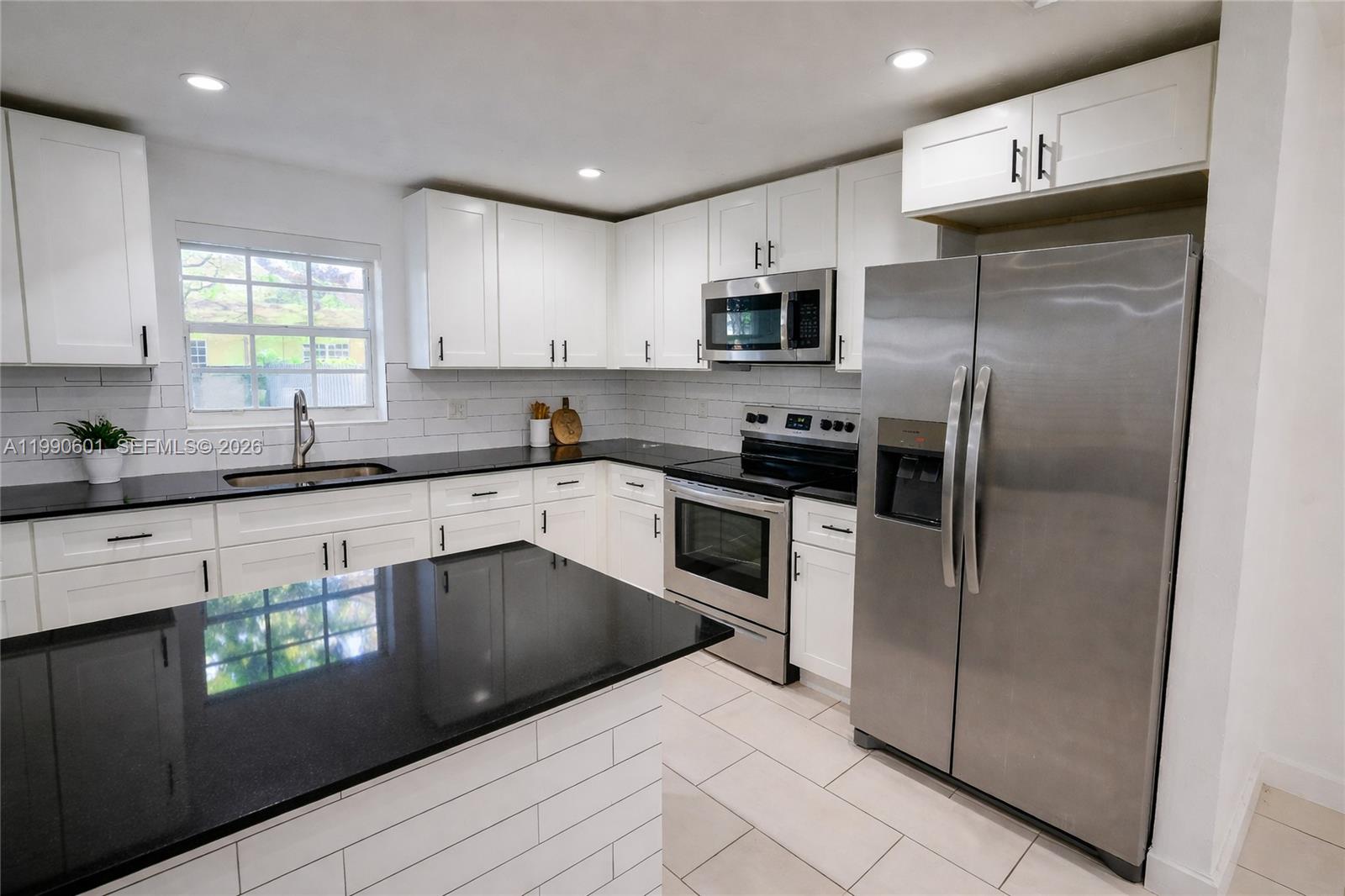 Property photo # 6