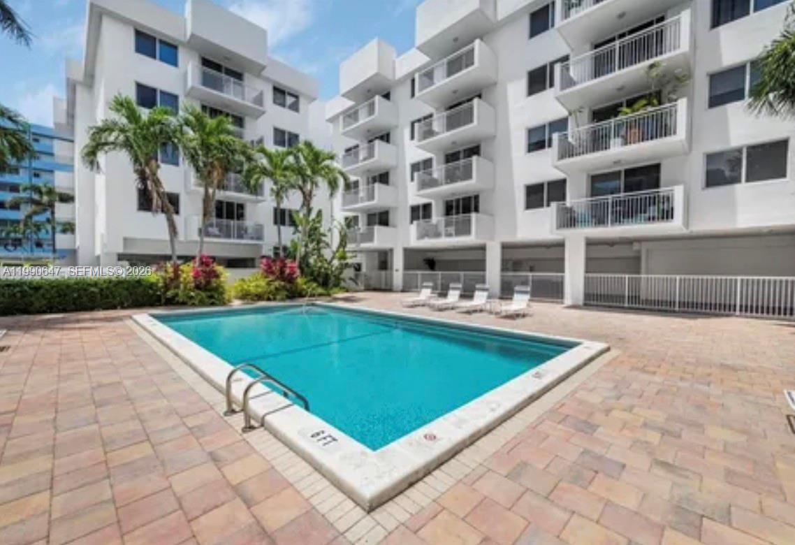 West Bay Gardens Condo